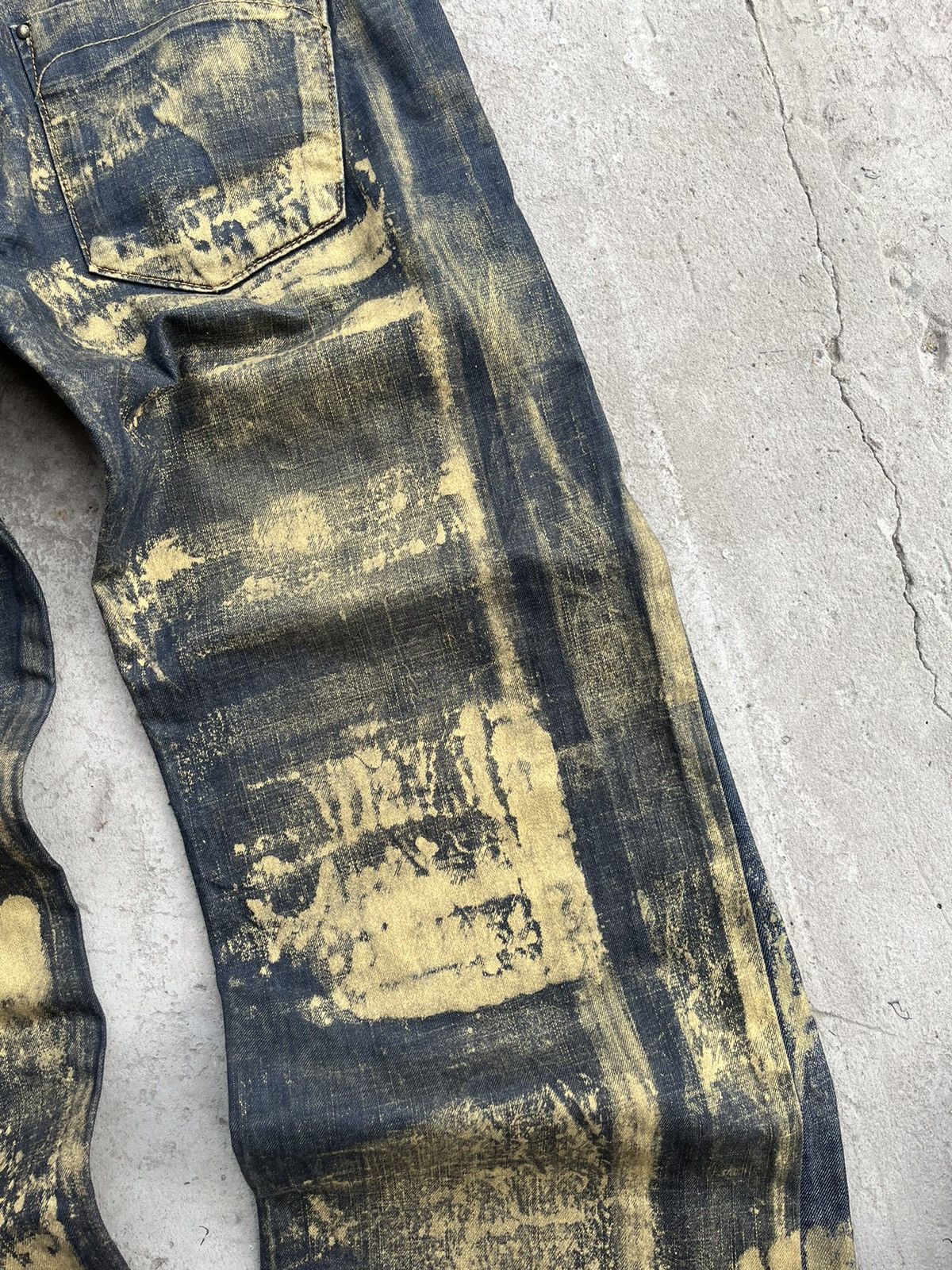 Japanese Brand Dirty Painted Distressed Thrashed Faded Baggy Jeans Y2K Pant Size US 34 / EU 50 - 16 Thumbnail