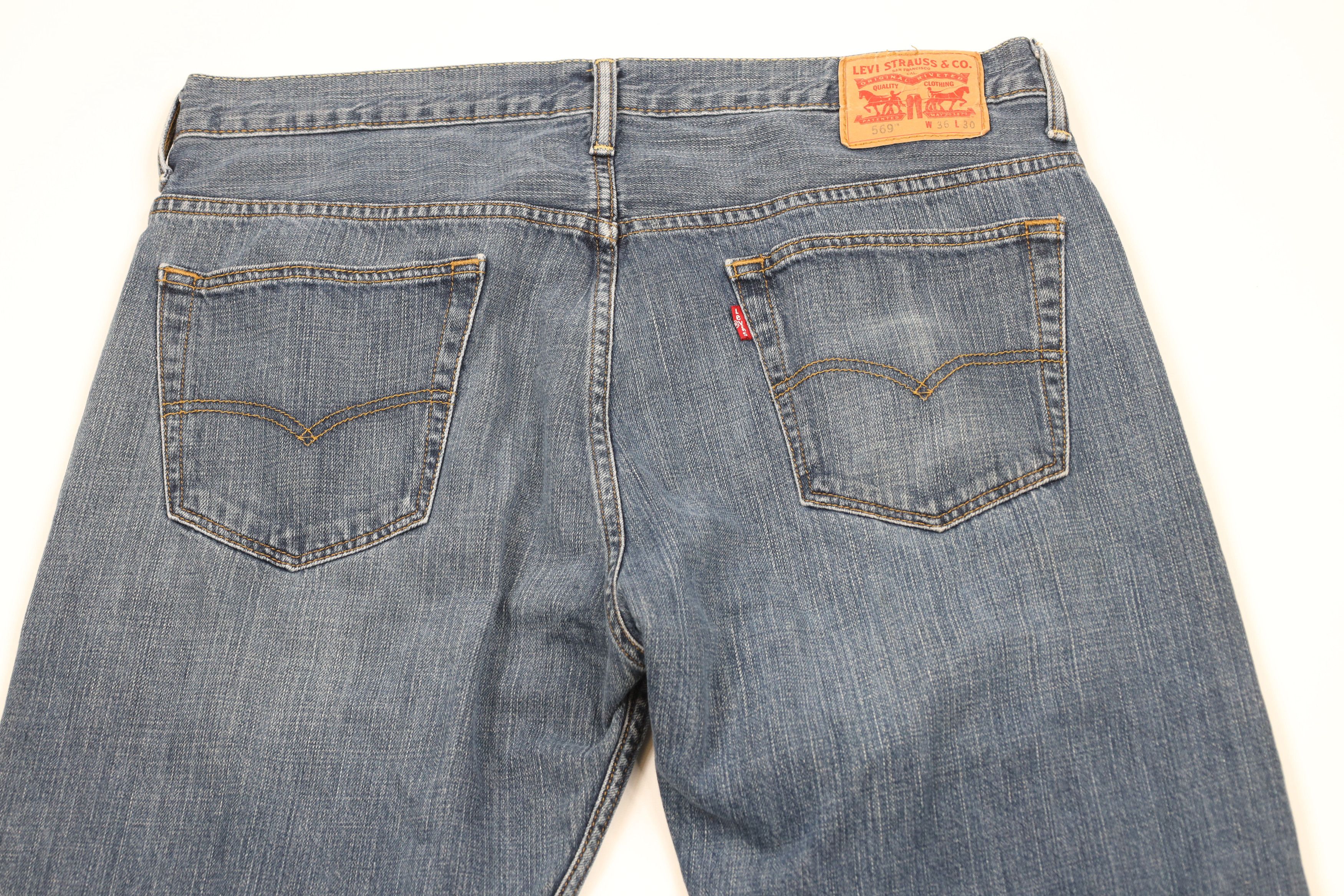 Levi's × Vintage Vintage Y2K Levis 569 Loose Fit Straight Wide Leg Jeans Size US 36 / EU 52 - 10 Thumbnail