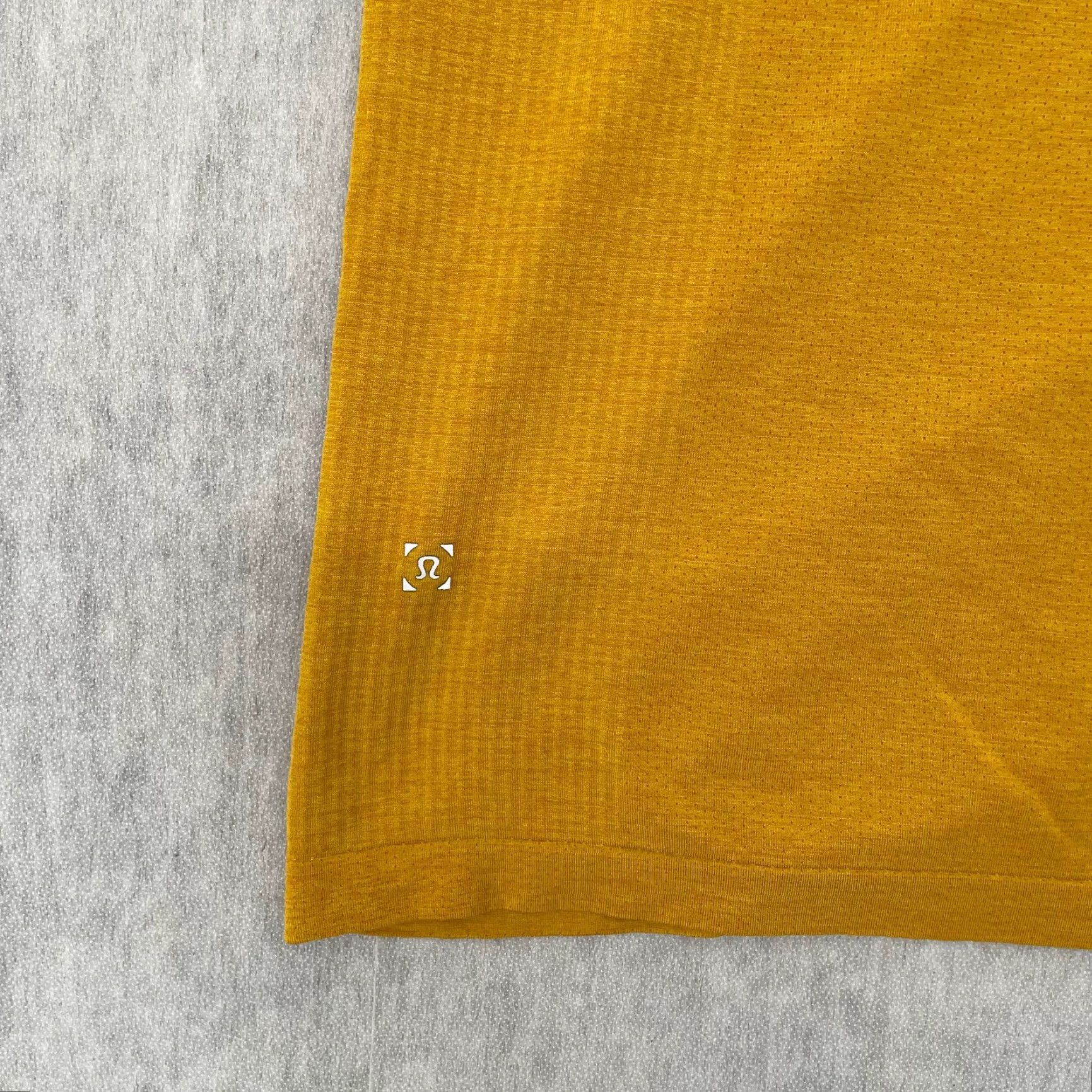 Lululemon Lululemon Metal Vent Tech Shirt Adult 2XL Yellow Short Sleeve Crew Neck Mens XXL Size US XXL / EU 58 / 5 - 4 Thumbnail