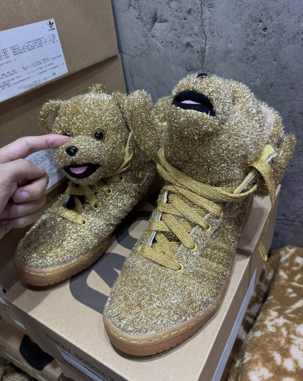 Adidas Jeremy Scott Wings Gold Bear G96188 K37