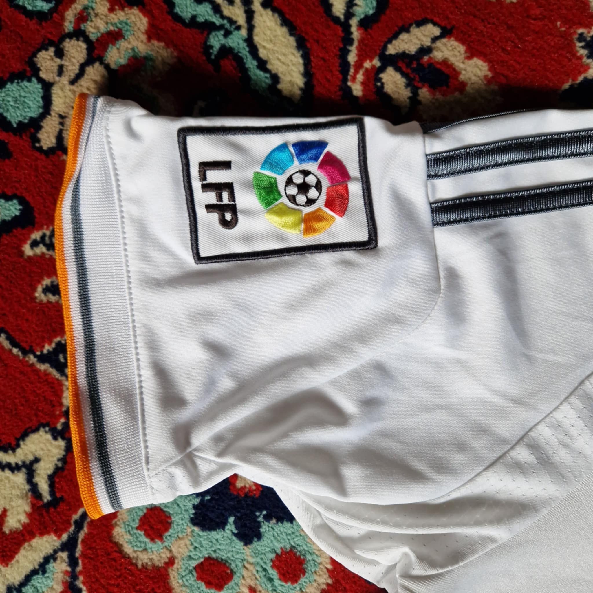 Adidas Adidas Real Madrid Home Jersey 2013/14 - Cristiano Ronaldo Size US S / EU 44-46 / 1 - 4 Thumbnail