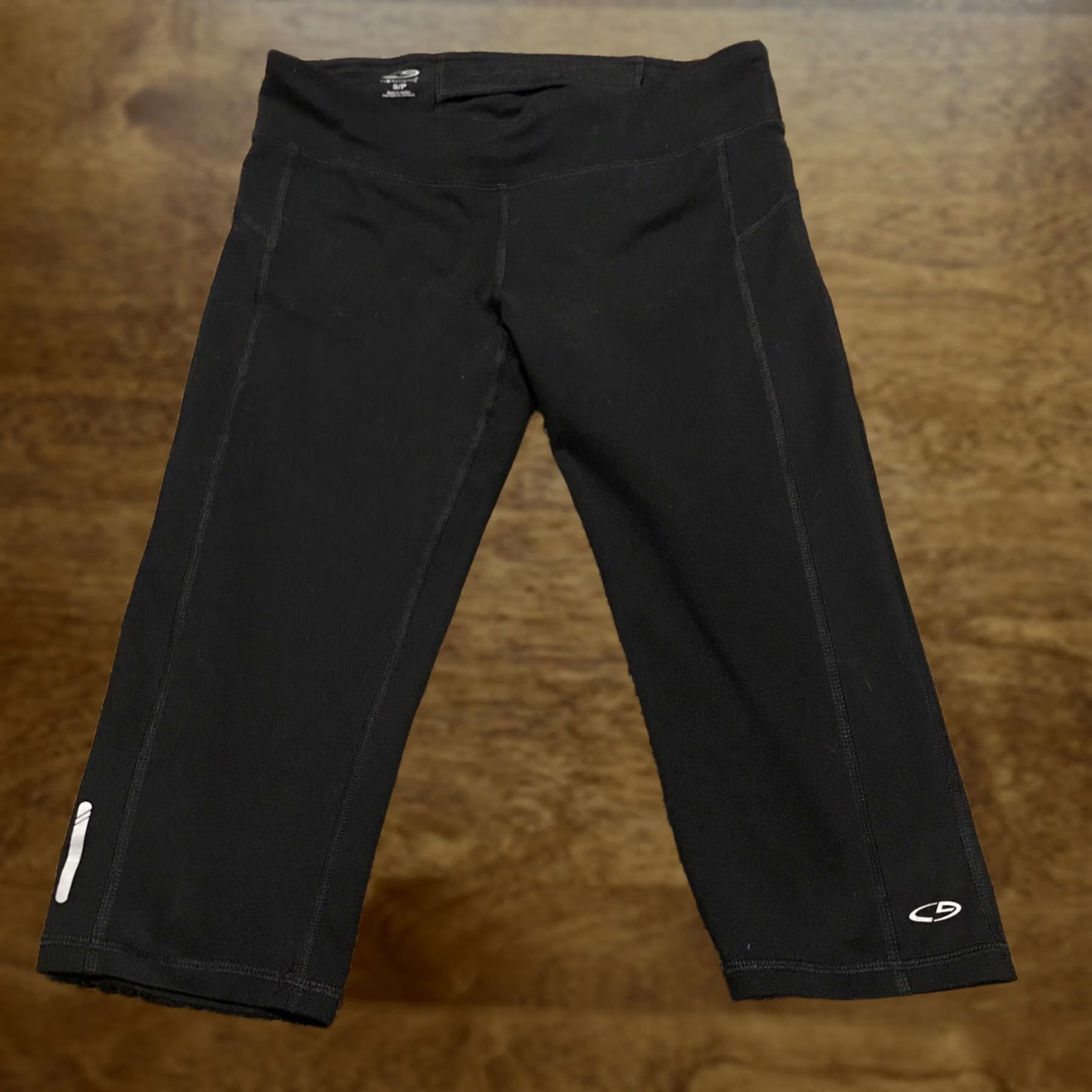 Champion c9 by champion Capris Pants Womens S Polyester Blend Stretch Capris Skinny Inseam 16” Black Casual Gym & Training Size ONE SIZE - 1 Thumbnail