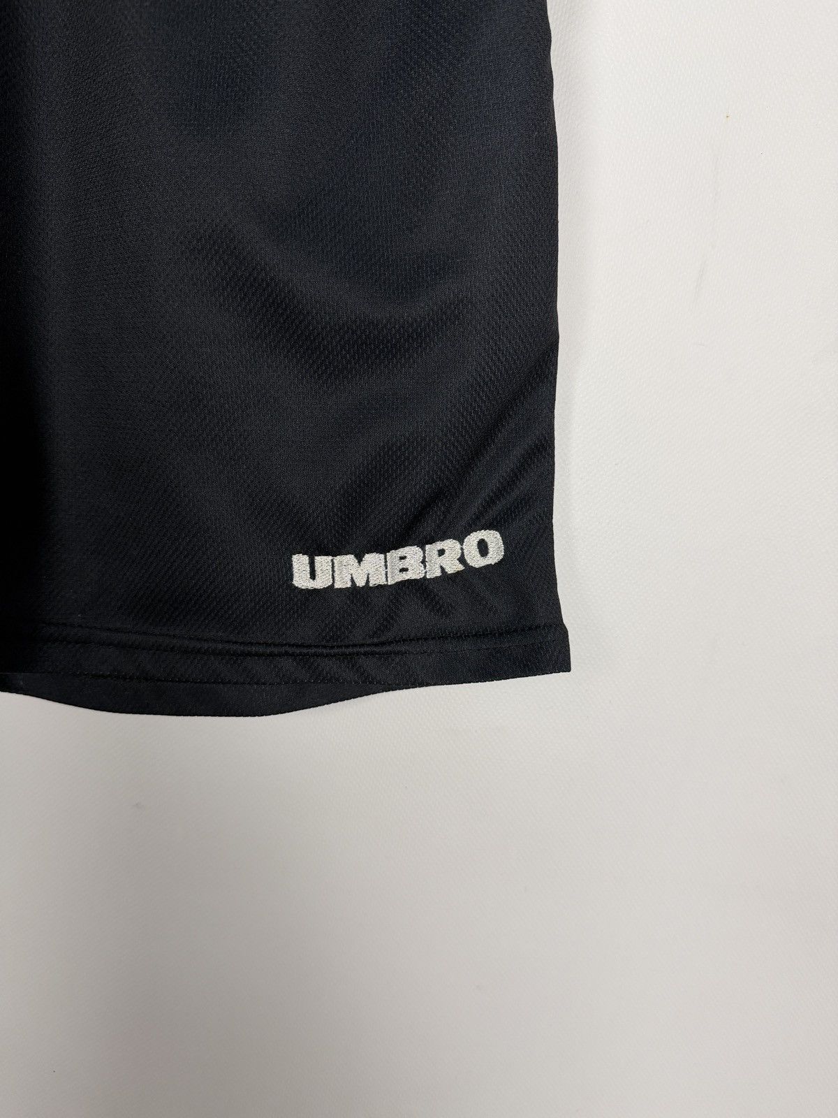 Umbro UMBRO Vintage 90s Soccer Shorts Made in England Athletic Size US 32 / EU 48 - 4 Thumbnail