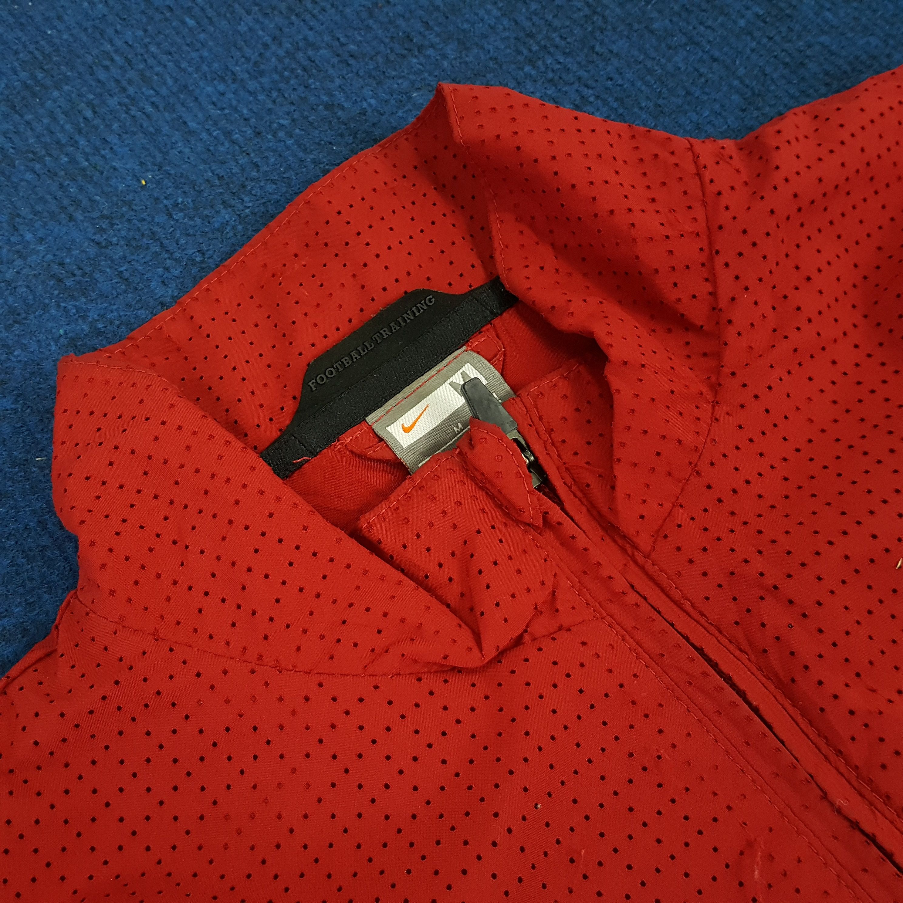 Nike × Vintage Vintage Nike Manchester United Football Training Zip Jacket Size US S / EU 44-46 / 1 - 5 Thumbnail