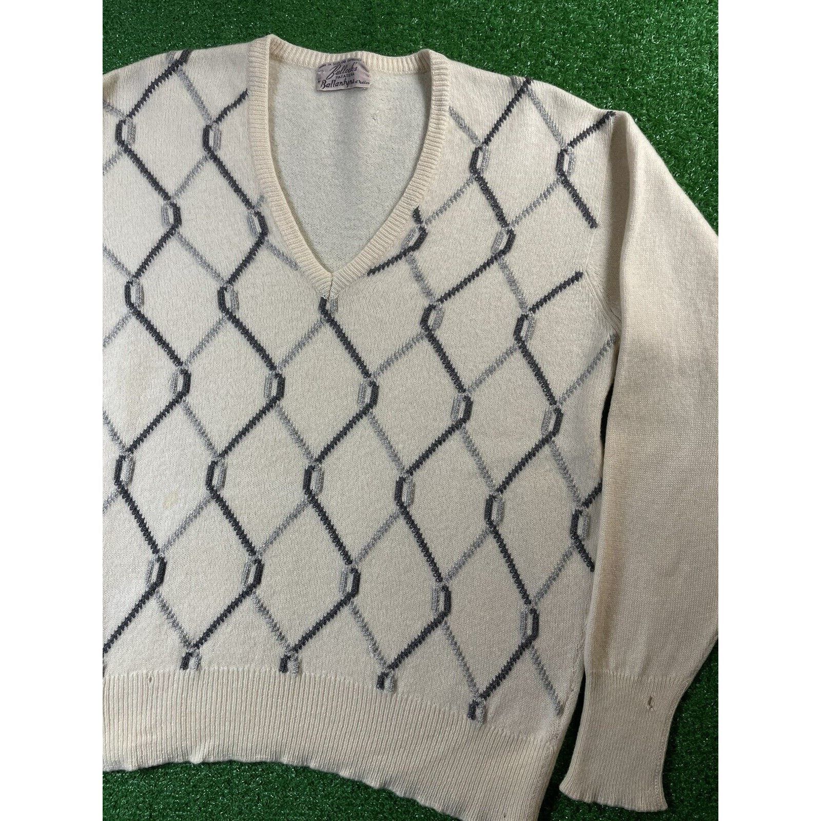 image of Vintage 50S Cashmere Knit Chain Link Textured Cream Sweater, Women's (Size Small)