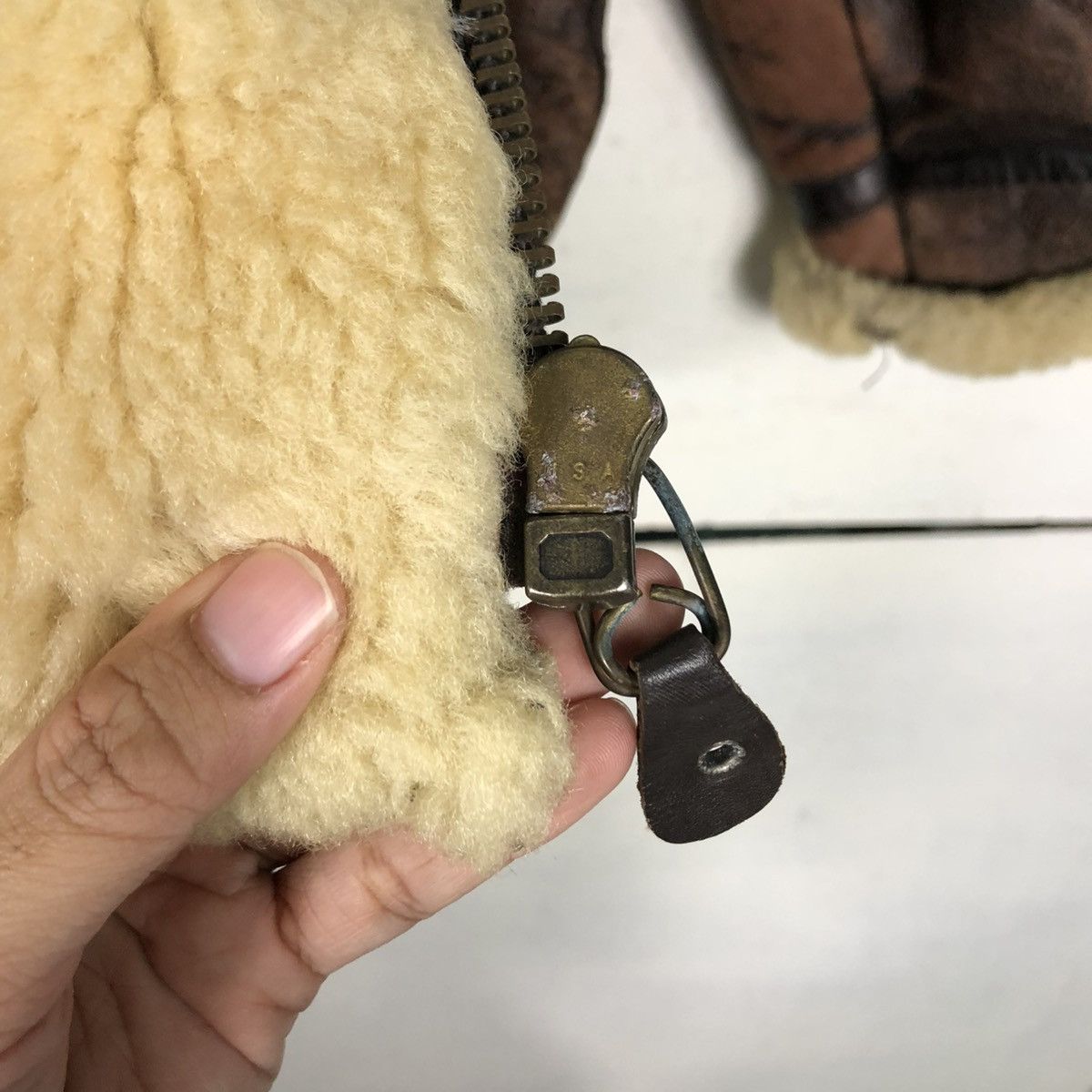 Aero Leathers 🔥VINTAGE LEATHER JACKET SHEARLING B-3 MEN’S ROBO ISSEYMIYAKE Size US M / EU 48-50 / 2 - 19 Thumbnail