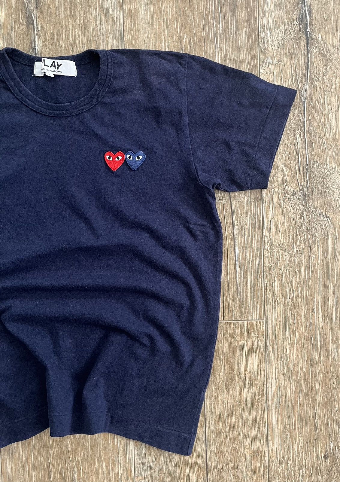 Comme des Garcons PLAY DOUBLE HEART T-SHIRT Size L / US 10 / IT 46 - 3 Thumbnail