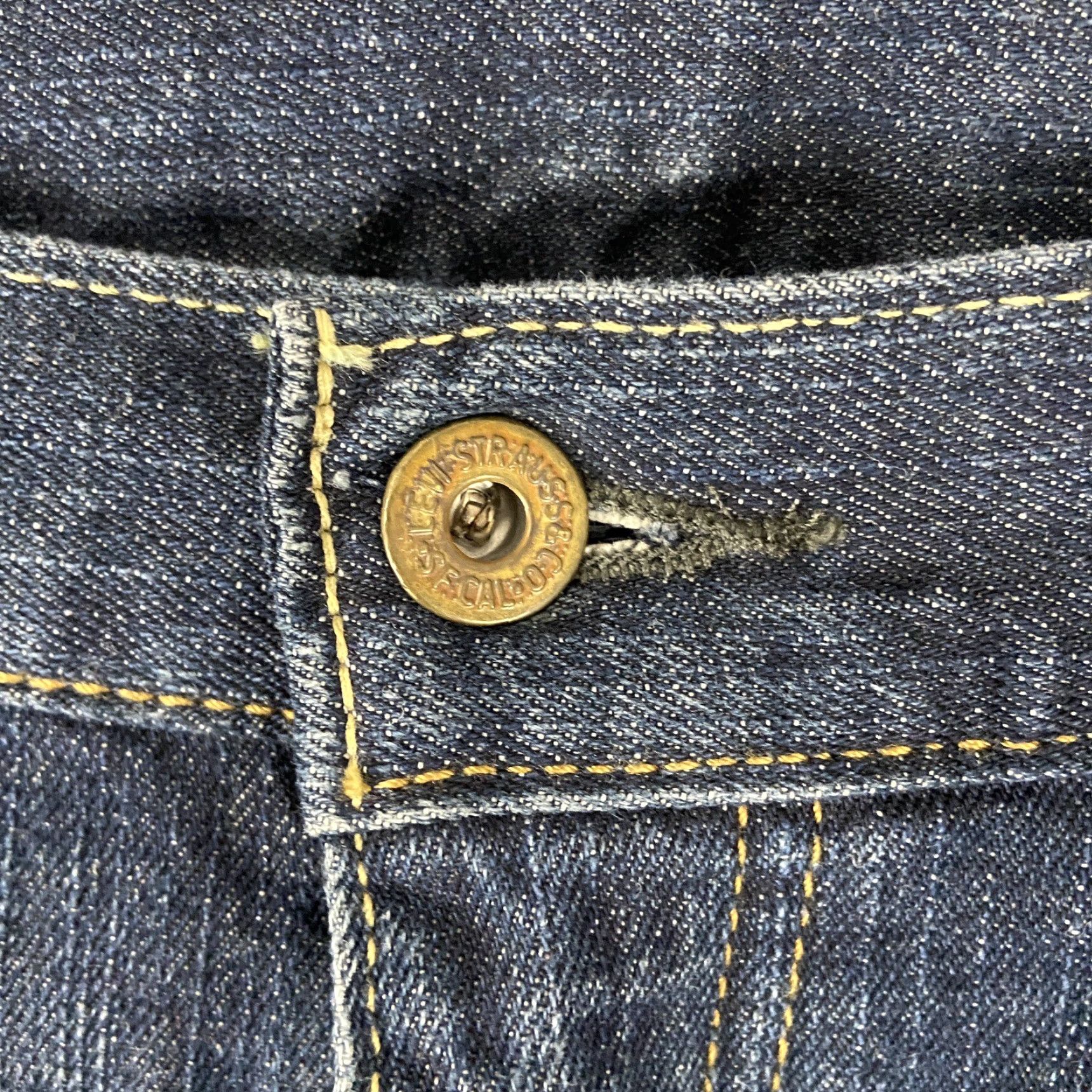 Levi's LEVI'S 559 Jeans - Men - 40x32 - Blue - Straight - Regular - 559 Model Size US 40 / EU 56 - 5 Thumbnail