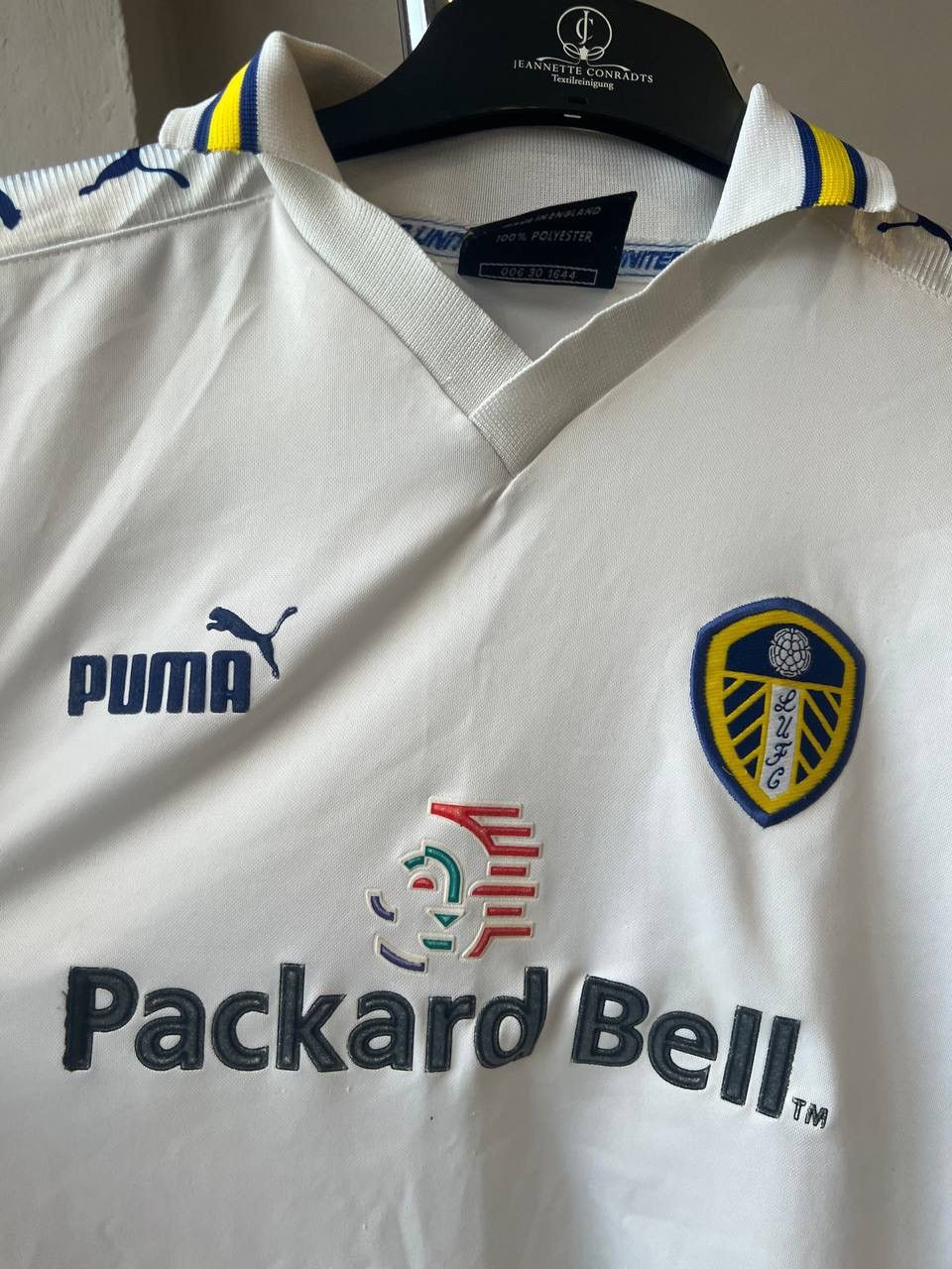 Puma 1998/2000 LEEDS UNITED HOME SOCCER JERSEY FOOTBALL SHIRT 32 Size US XS / EU 42 / 0 - 3 Thumbnail