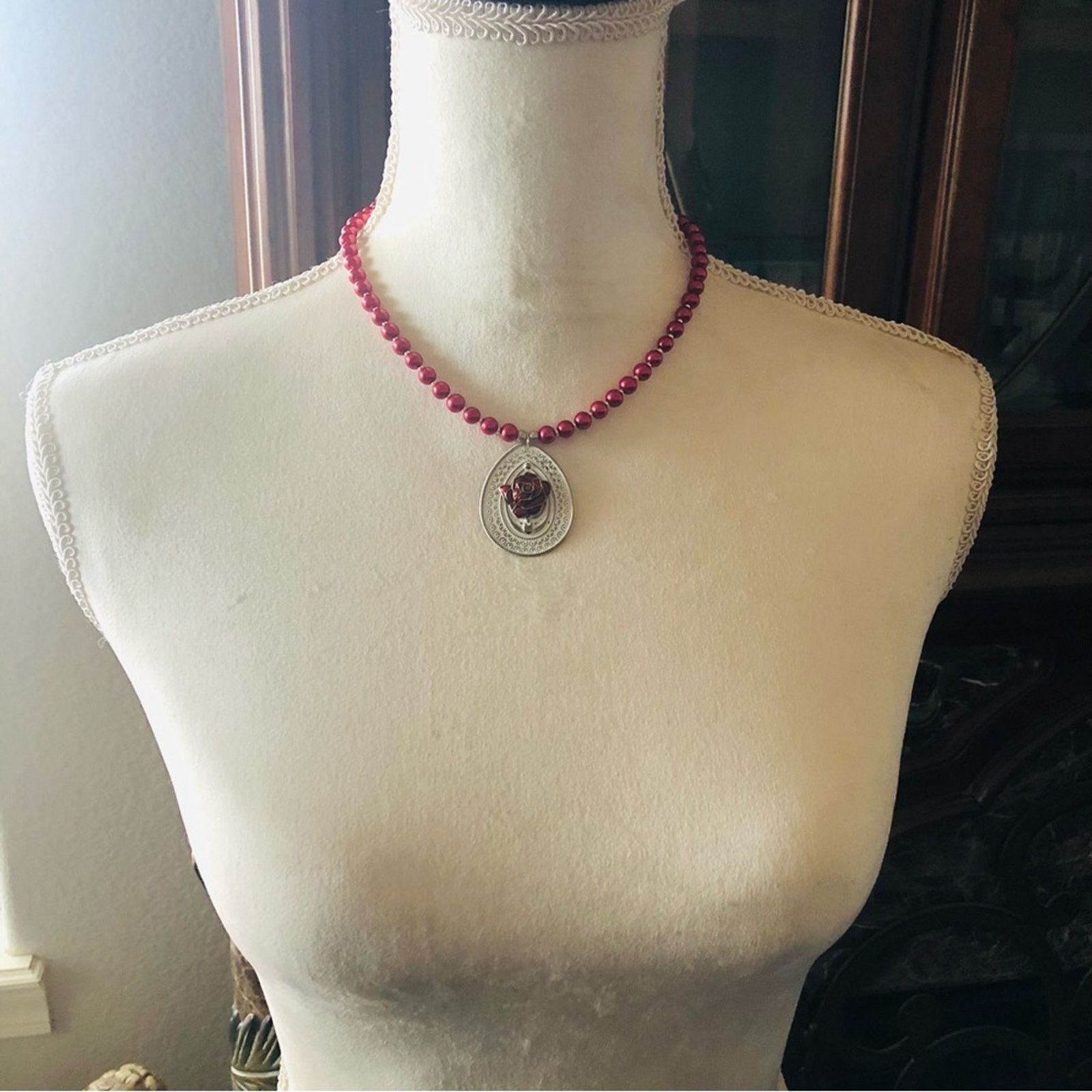 Handmade Handcrafted repurpose red rose filigree Pearl necklace Size ONE SIZE - 5 Thumbnail