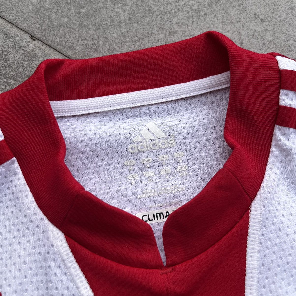 Adidas Salzburg 2009 RedBull Ulmar #17 home jersey Adidas soccer Size US M / EU 48-50 / 2 - 9 Thumbnail