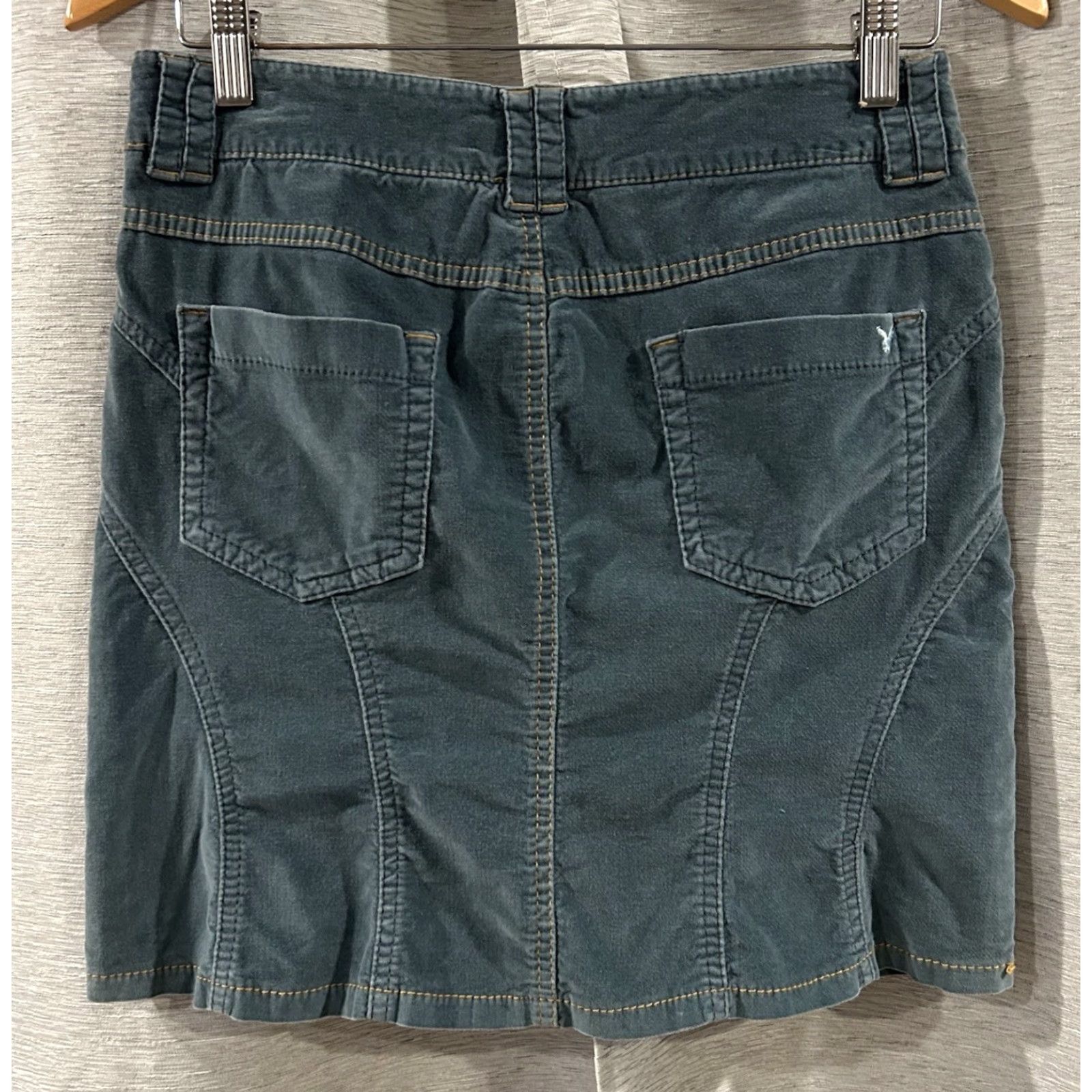 VINTAGE American Eagle Velvet Mini Skirt Pleated Y2K Size 2 Women Bohemian  Blue Teal Short 16.5