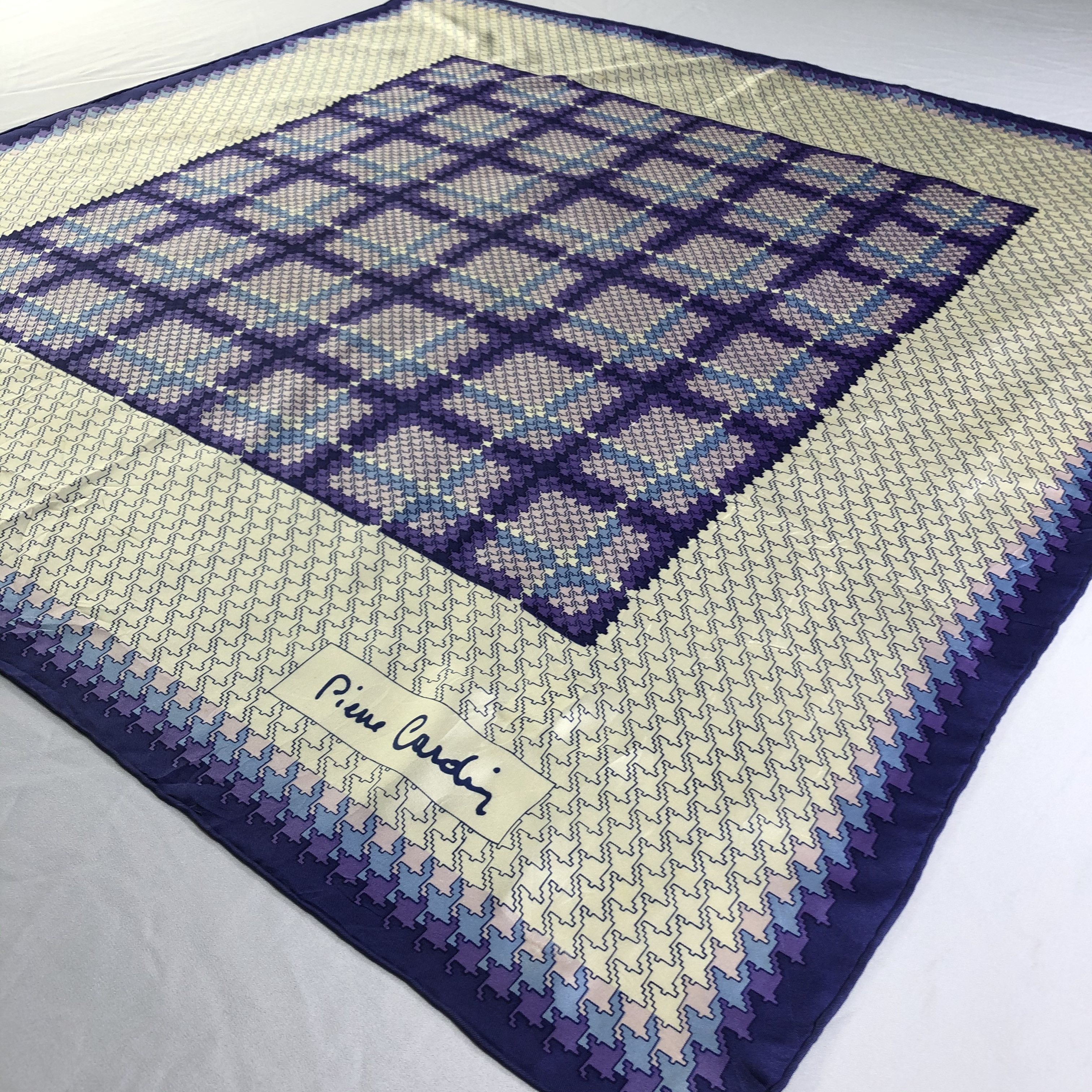 Pierre Cardin × Vintage Vintage Pierre Cardin Silk Scarf Size ONE SIZE - 4 Thumbnail