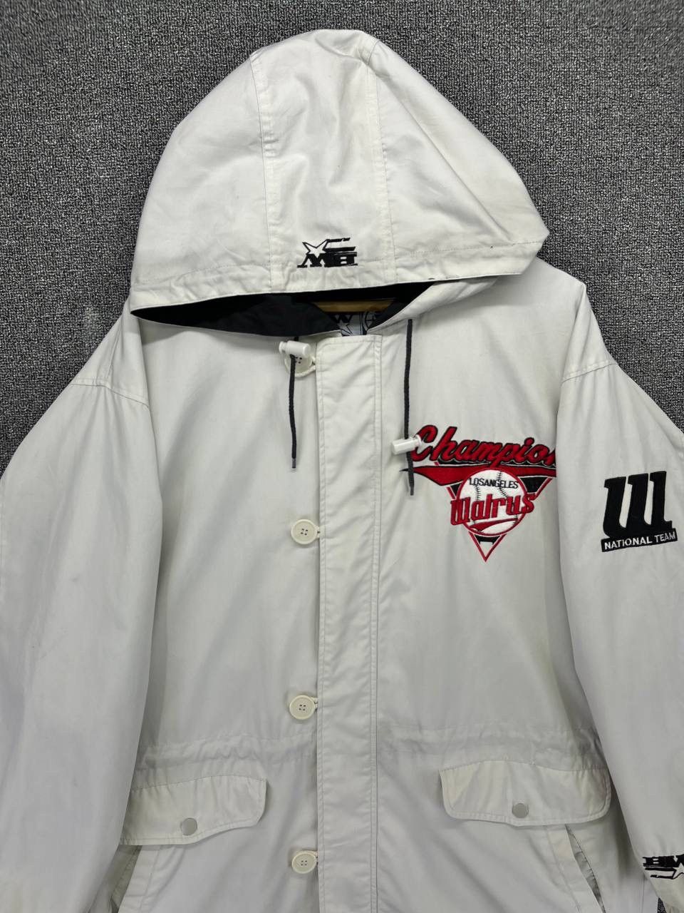 Japanese Brand Vintage Bayleaf Walker Champions Walrus Los Angeles Jacket Size US L / EU 52-54 / 3 - 7 Thumbnail