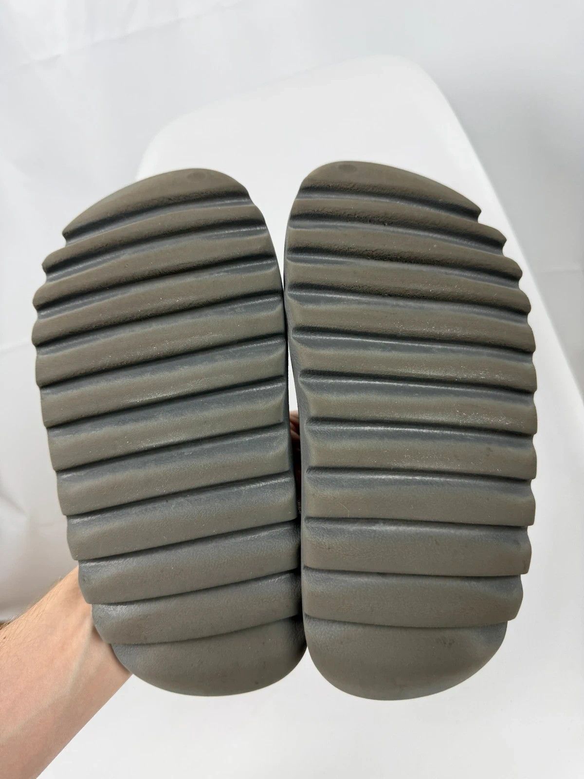 Yeezy Yeezy Rubber Slides size 38 Size US 10 / IT 40 - 8 Thumbnail