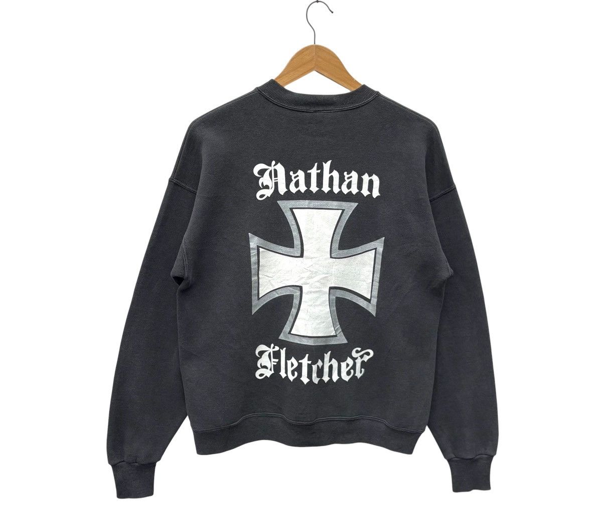 Vintage Vintage 90s Nathan Fletcher Cross Graphic Faded Sweatshirt Size US M / EU 48-50 / 2 - 1 Thumbnail
