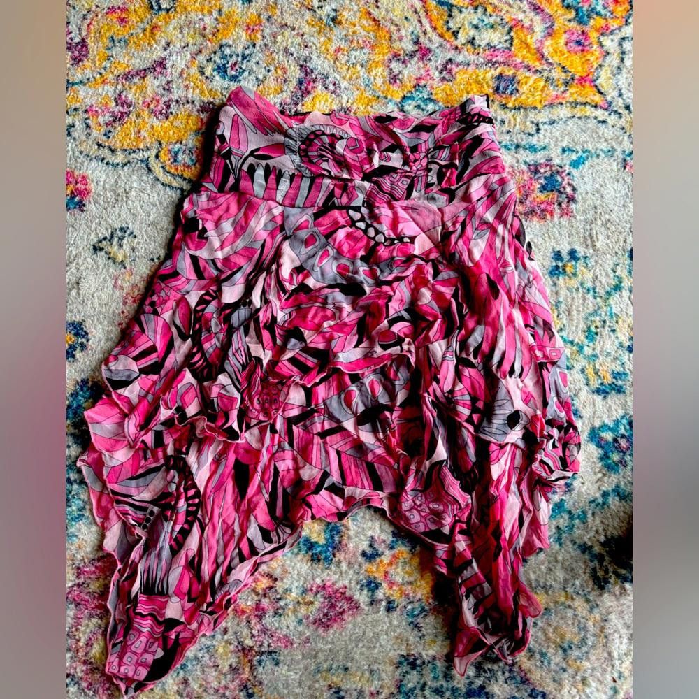 Guess Y2K guess skirt Size 28" / US 6 / IT 42 - 1 Thumbnail