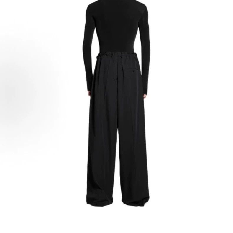 Balenciaga Balenciaga size S Solid high-waisted slacks with loose lace Size US 27 - 8 Thumbnail