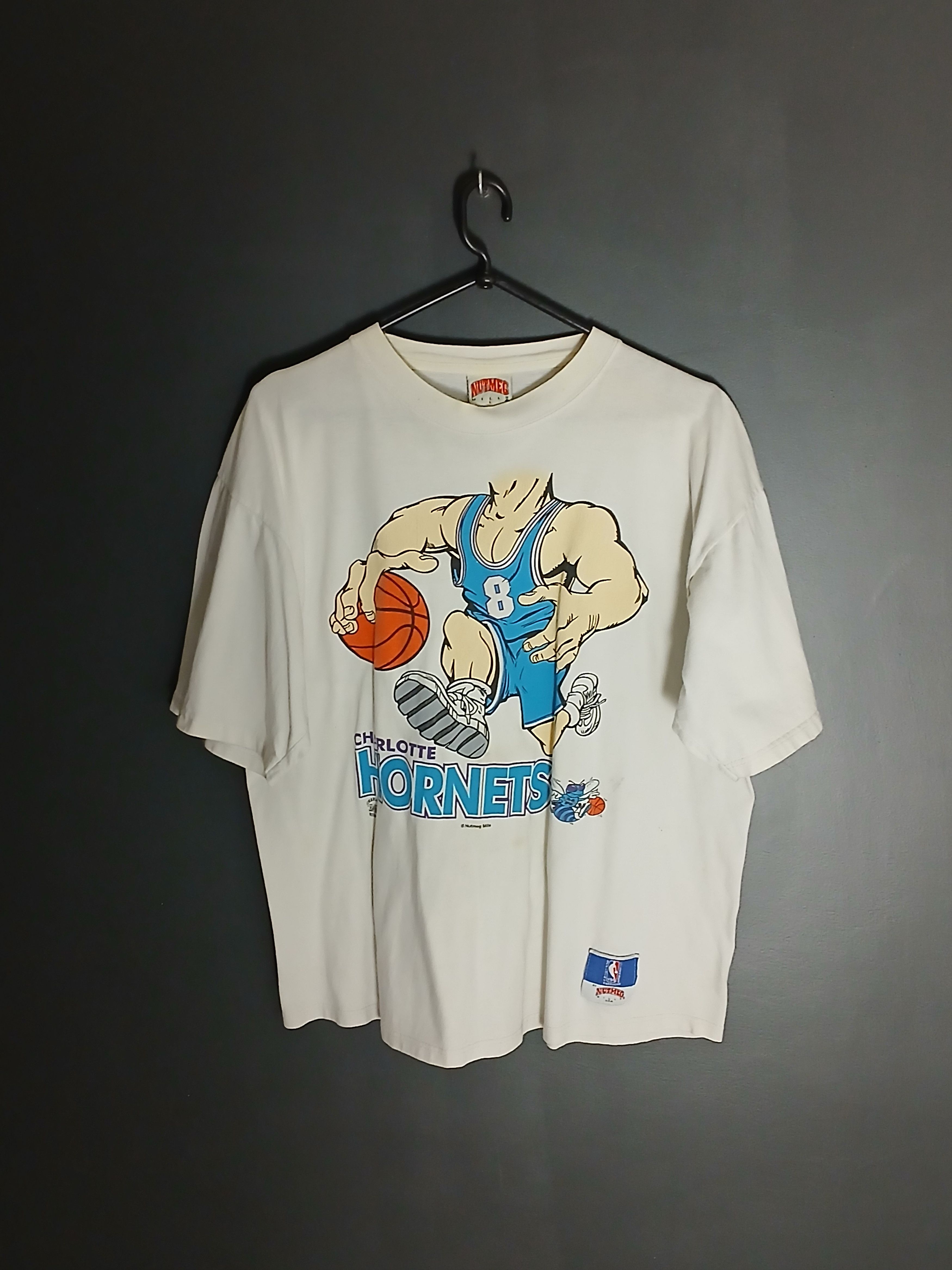 Vintage NBA Charlotte Hornets Basketball T-Shirt