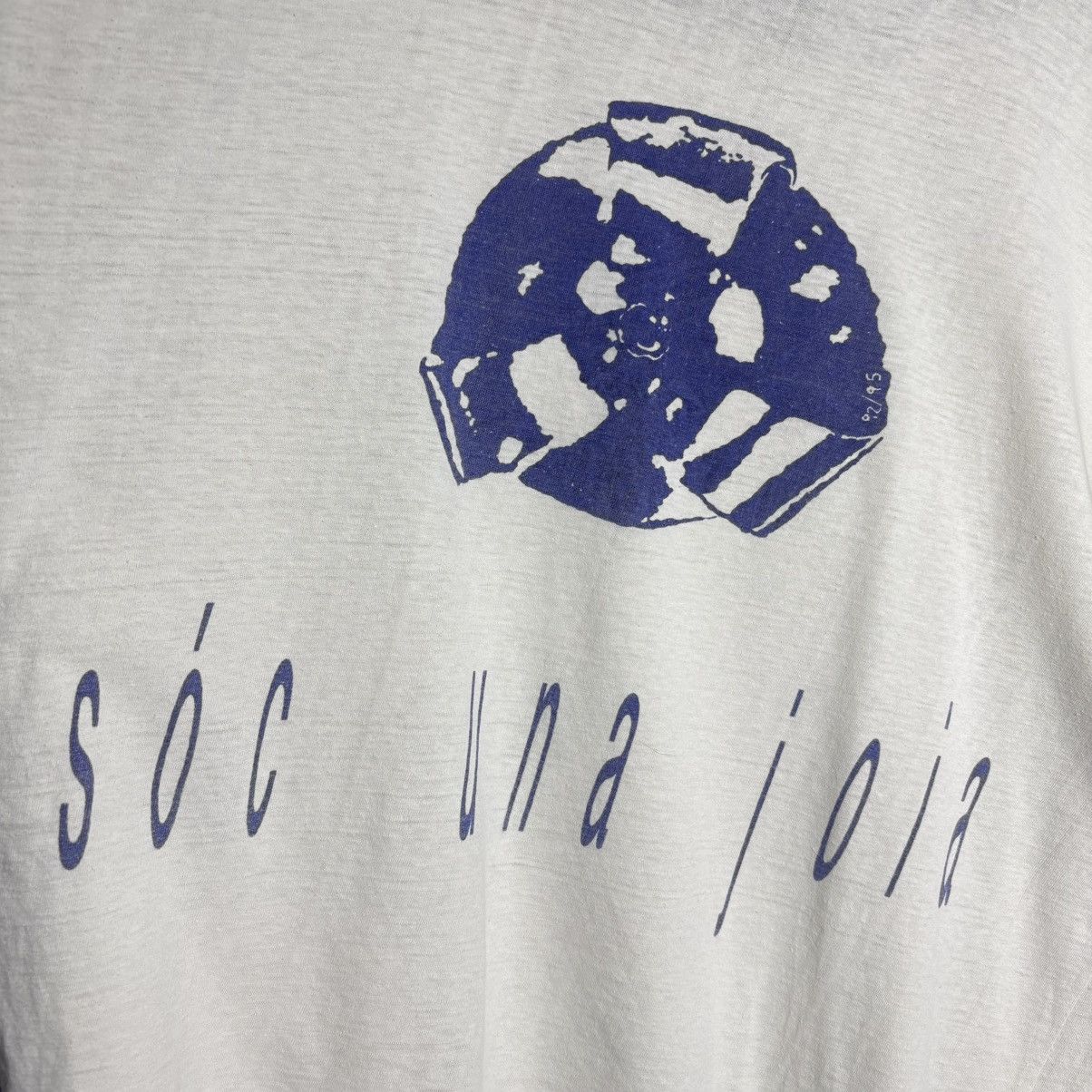 Vintage Vintage 90s Soc una joia Spain Graphic T-Shirt Size US XL / EU 56 / 4 - 3 Thumbnail