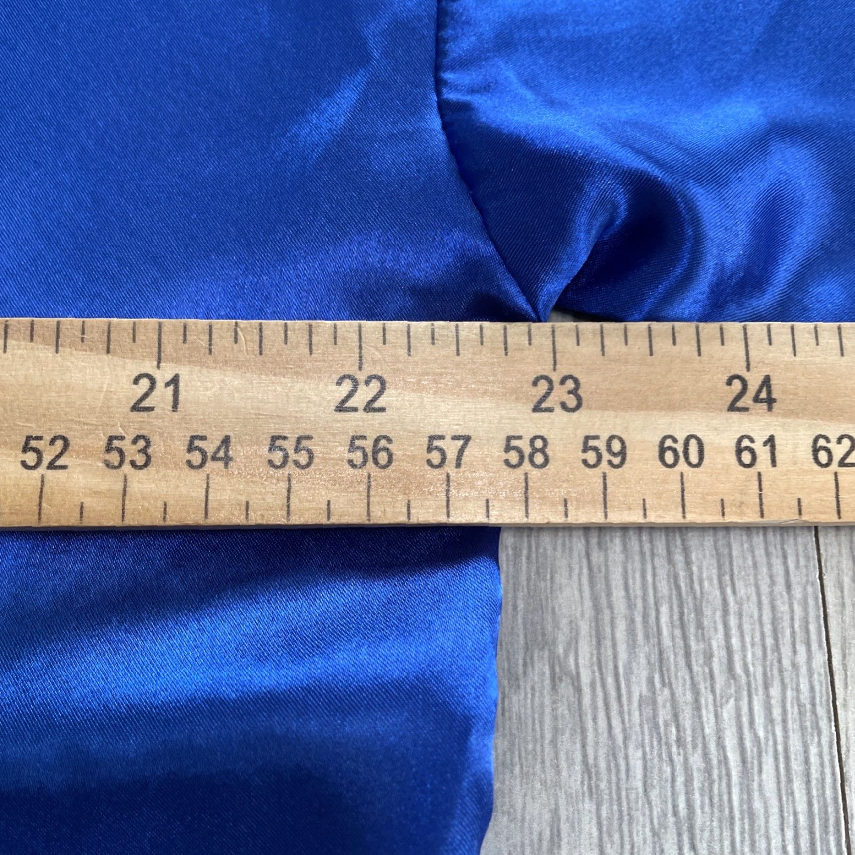 Victoria's Secret VINTAGE Victoria's Secret Satin Sleepshirt Navy Blue Button-Front Shirt Women S Small Satin Polyester 90s Theme Metal Mens/Womens Size S / US 4 / IT 40 - 5 Thumbnail