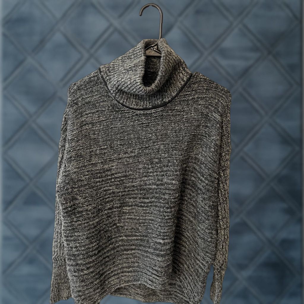 Vintage Simply Vera by Vera Wang Women's Gray Cable-Knit Turtleneck Sweater Size M Long Sleeve Modern Size M / US 6-8 / IT 42-44 - 1 Thumbnail