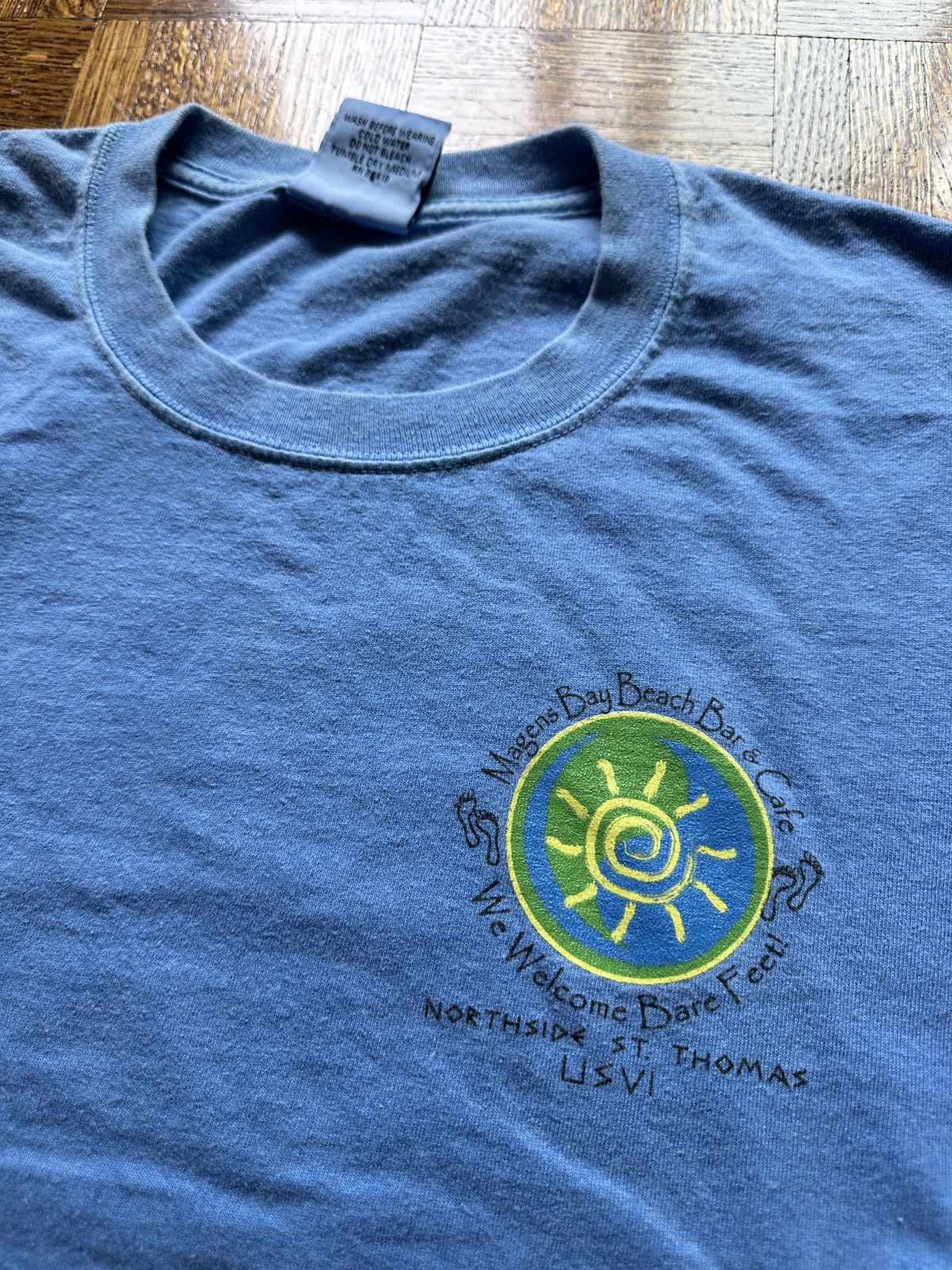 Vintage Vintage Y2K Magens Bay Beach St Thomas Graphic Tee Size US L / EU 52-54 / 3 - 5 Thumbnail