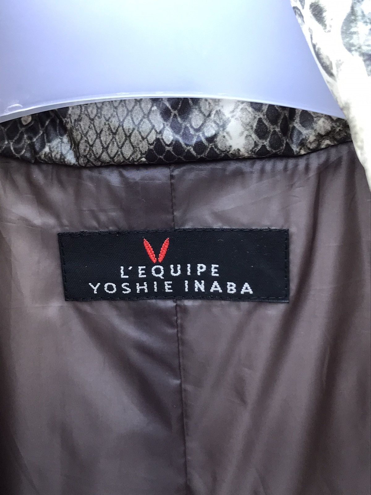 Designer × Japanese Brand × yoshie inaba ⚡️Vintage L’equipe Yoshi Inaba Snake Print Button Jacket Size S / US 4 / IT 40 - 9 Thumbnail