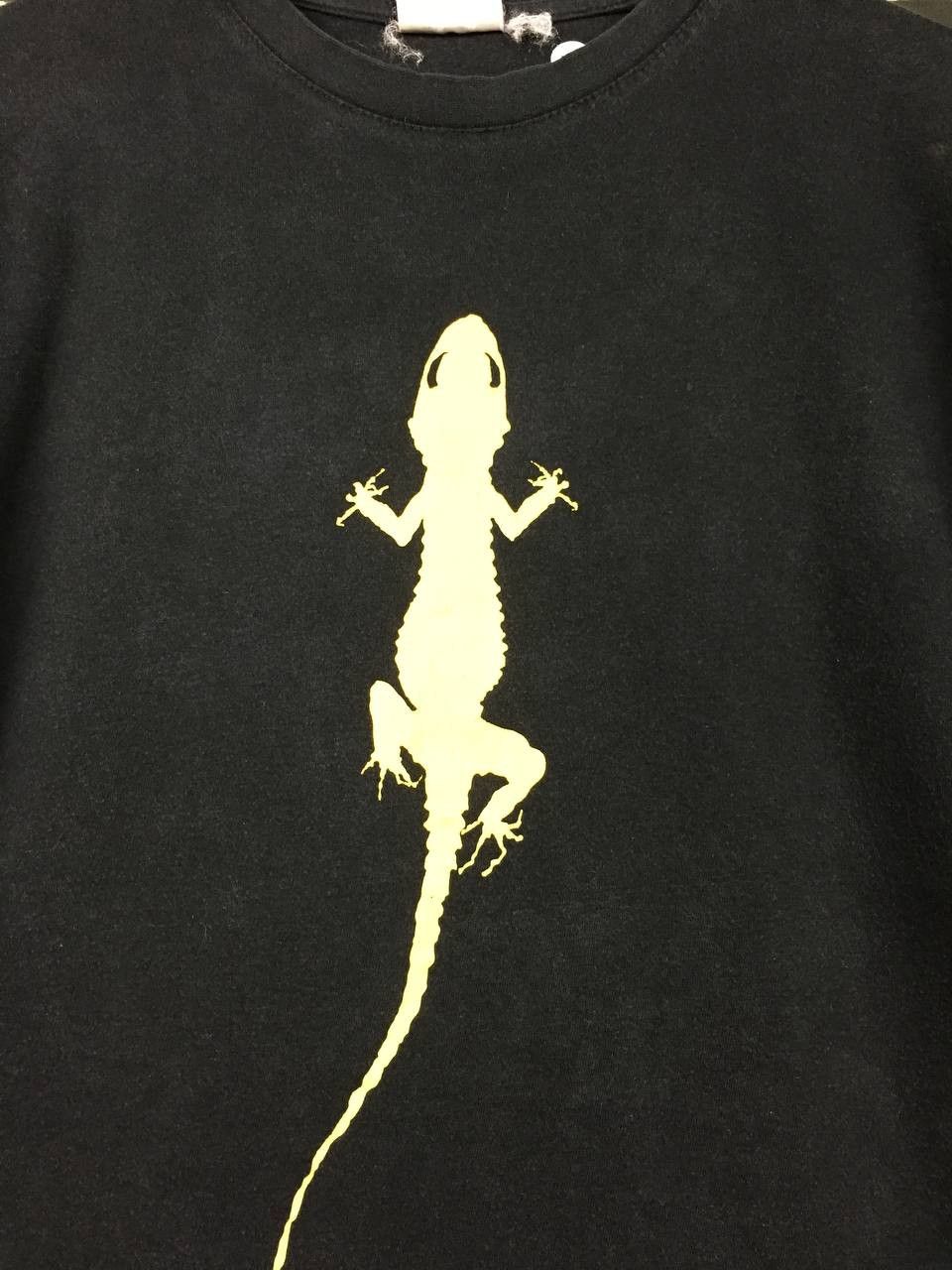 Vintage Vtg B&C European Style Tako Lizard Cyber Aesthetic Tee Size US L / EU 52-54 / 3 - 4 Thumbnail