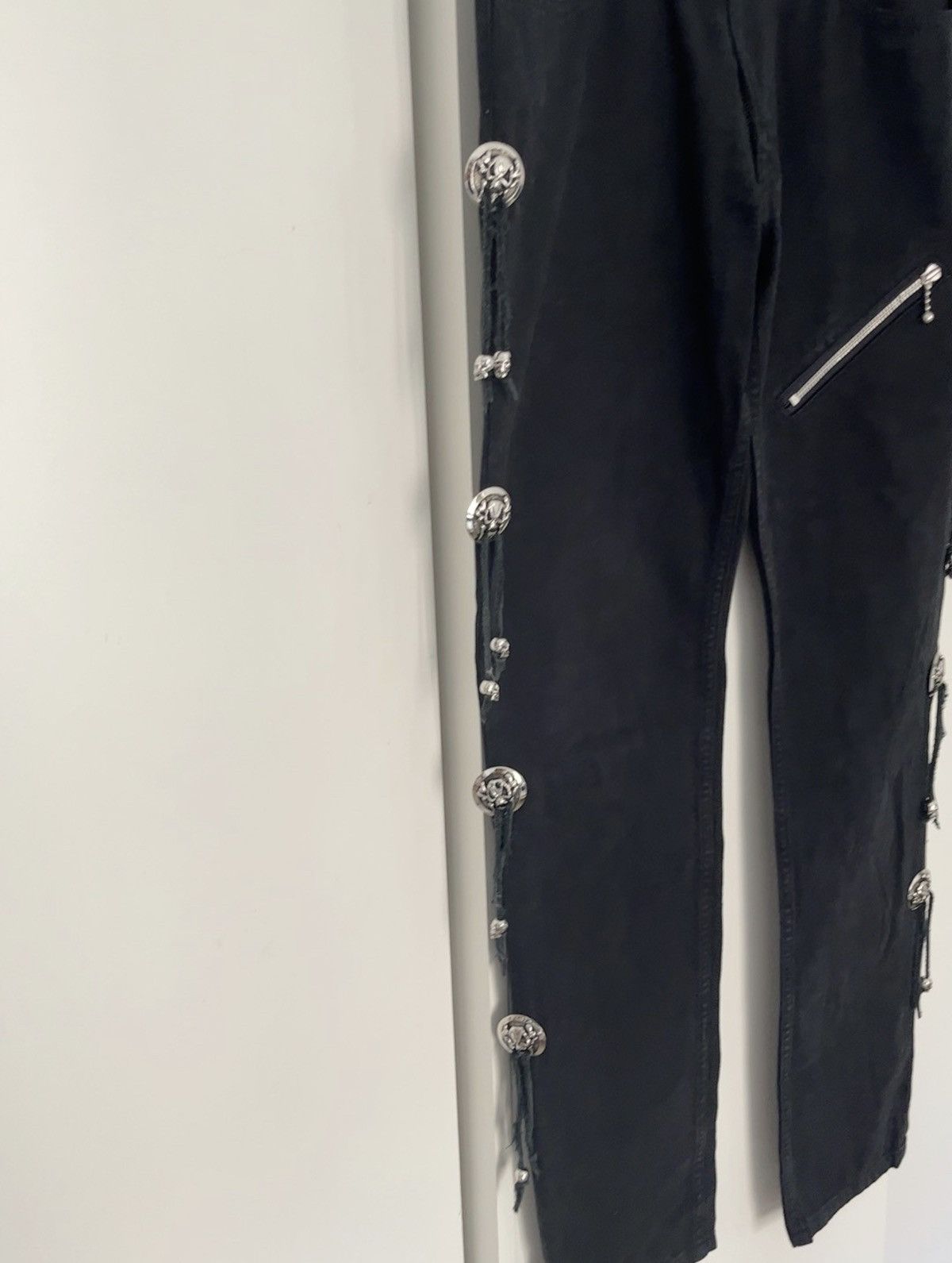 Undercover Undercover skulls button archive denim jeans Size US 32 / EU 48 - 2 Thumbnail