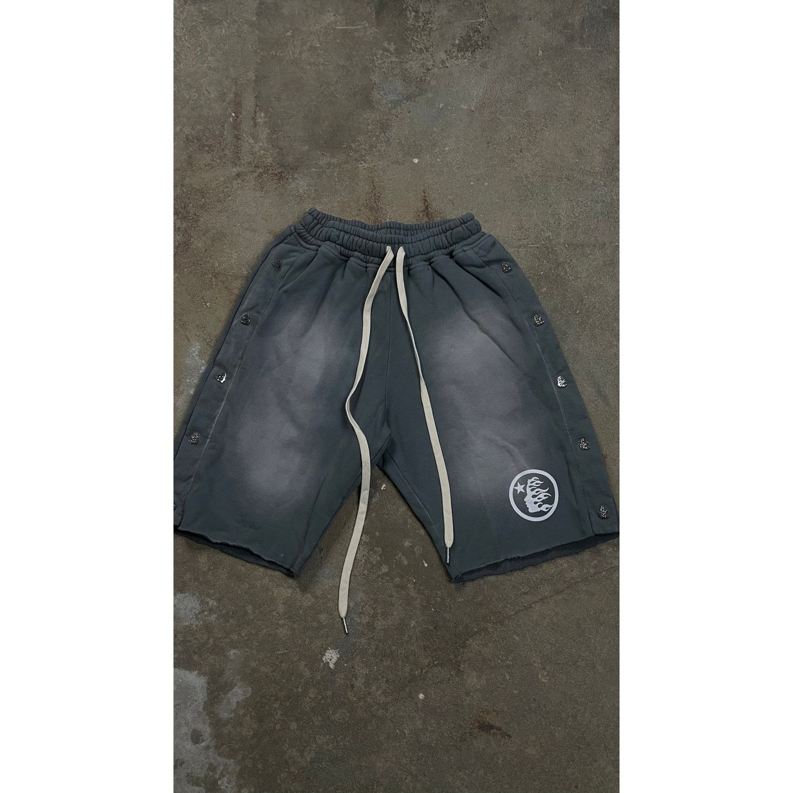 HELLSTAR Hellstar Pin Shorts Grey New Small With Tags Size US 30 / EU 46 - 1 Thumbnail