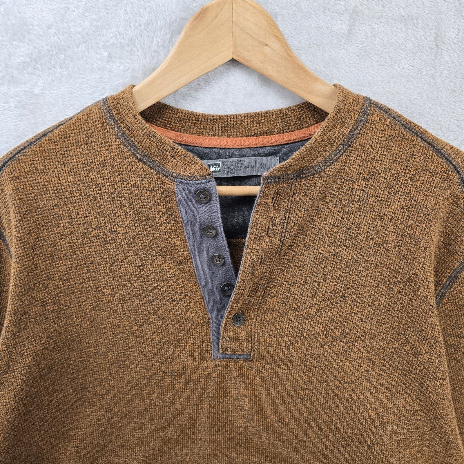 Rei REI Base Layer Henley Button Long Sleeve Sweater Shirt XL Size US XL / EU 56 / 4 - 5 Thumbnail