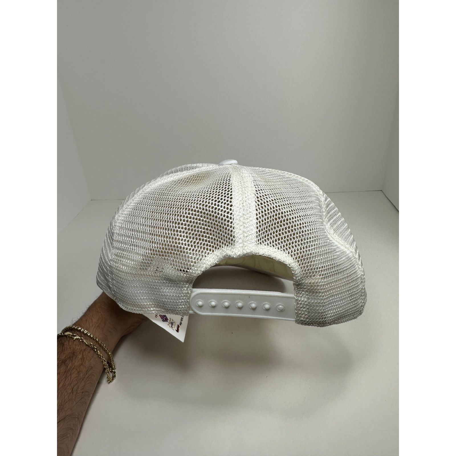 Otto × Vintage Vintage Sea World 1980s Snapback Trucker Hat White Cream Size ONE SIZE - 6 Thumbnail