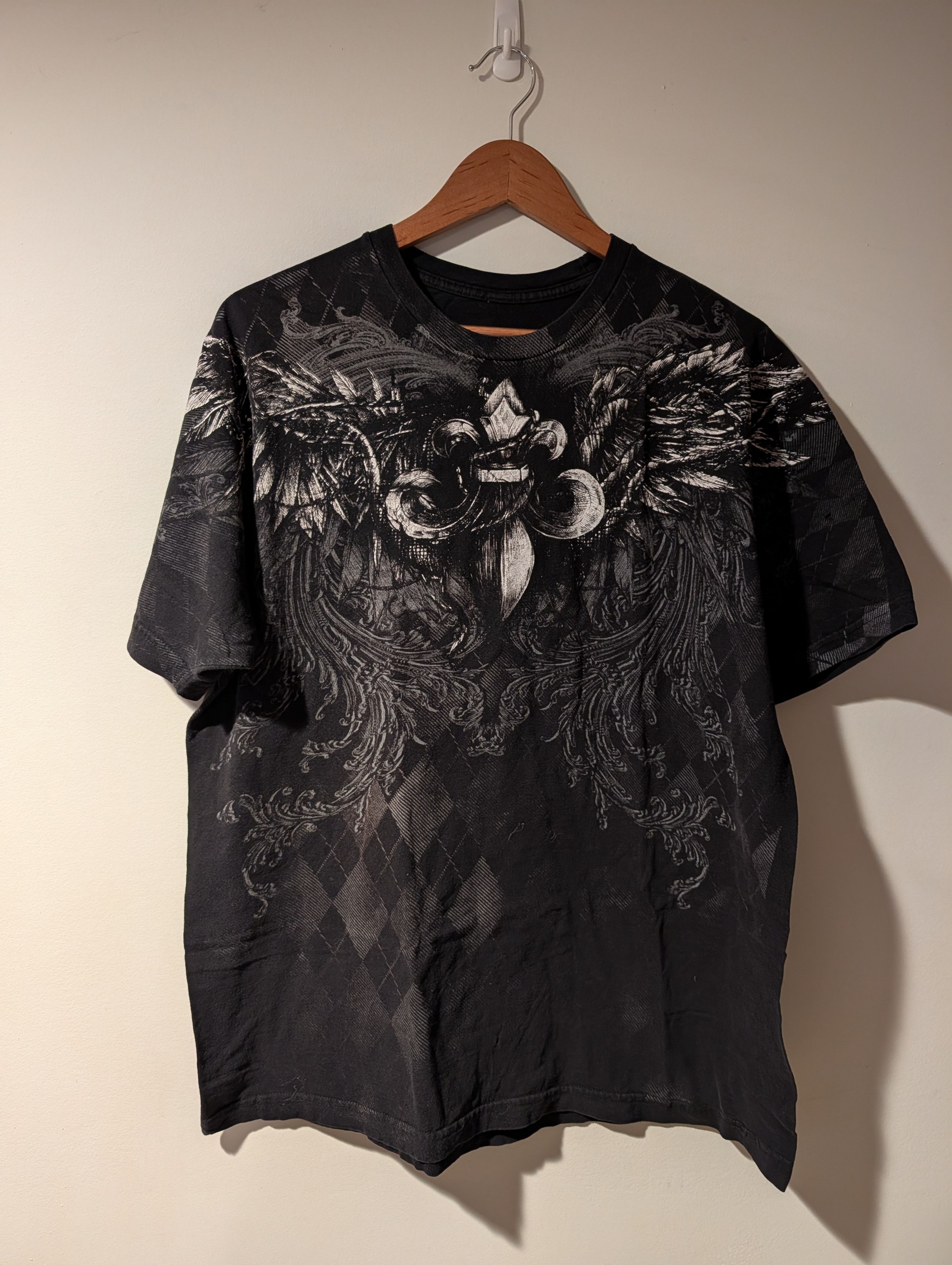 Hot Topic Y2K Gothic Iron Cross Fleur De Lis Over Print Winged T-Shirt Size US XL / EU 56 / 4 - 1 Thumbnail