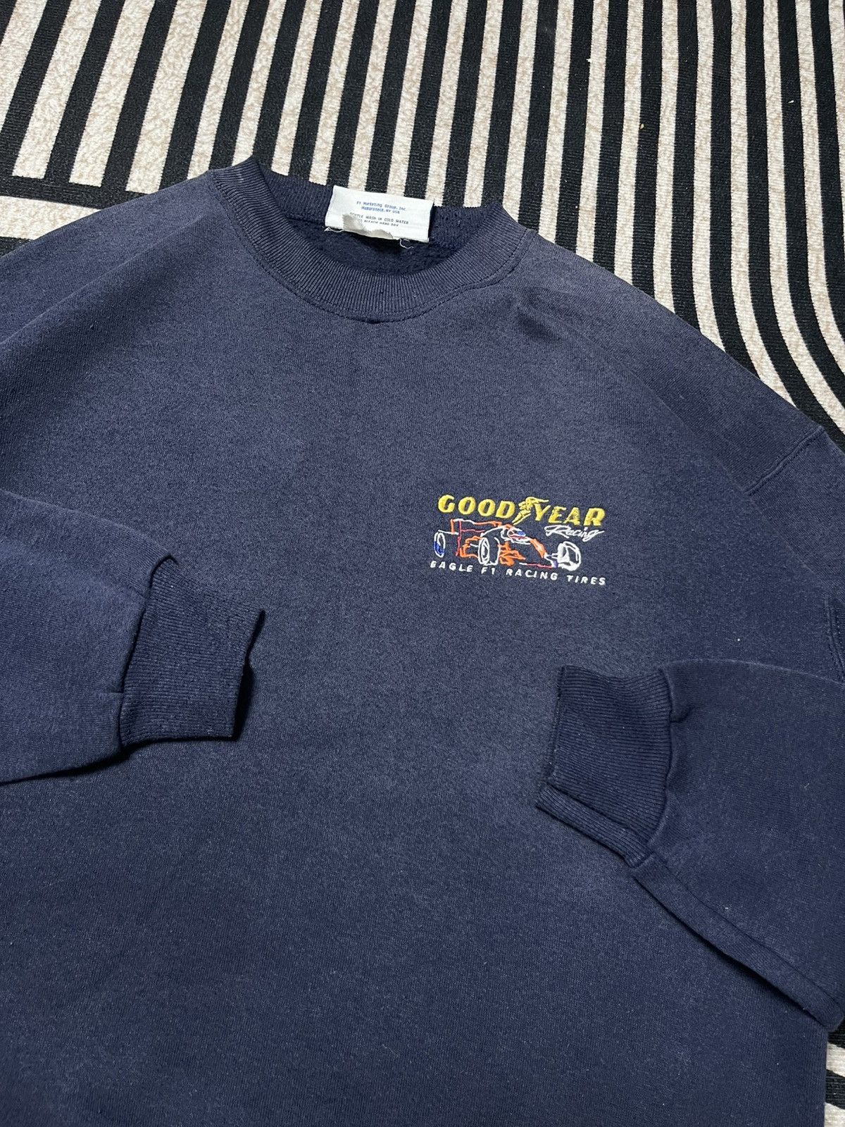 Formula 1 VINTAGE 90s GOODYEAR RACING FORMULA 1 SWEATSHIRT Size US L / EU 52-54 / 3 - 10 Thumbnail