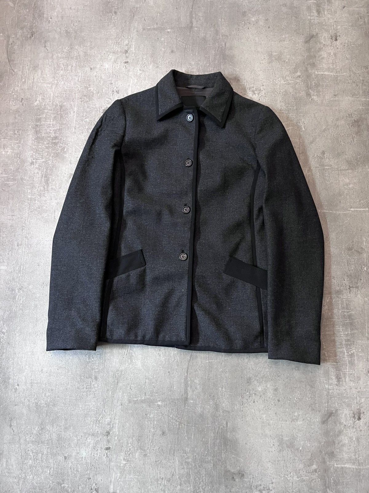 Prada Prada Vintage women wool coat nylon grey 90s Size M / US 6-8 / IT 42-44 - 1 Thumbnail