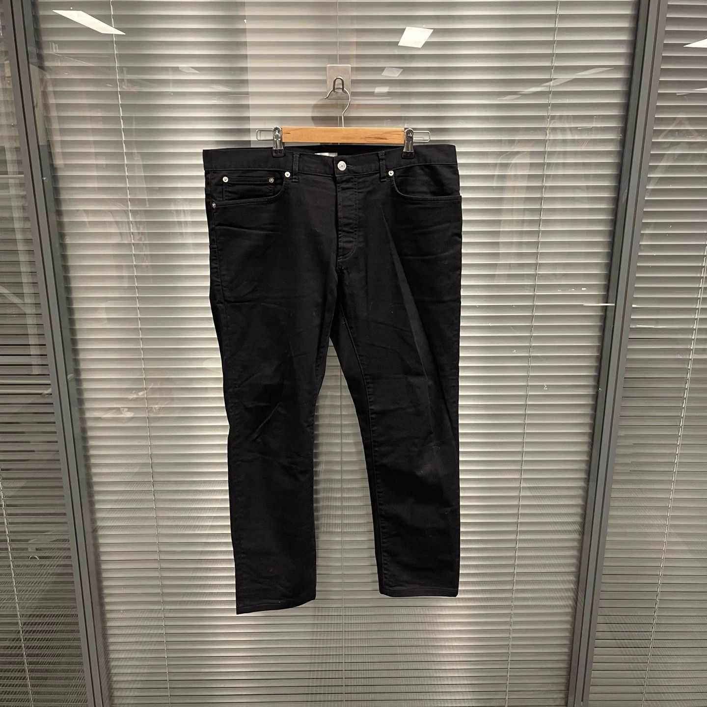 Dior Dior Classic Black Jeans 36 99 New Size US 36 / EU 52 - 1 Thumbnail