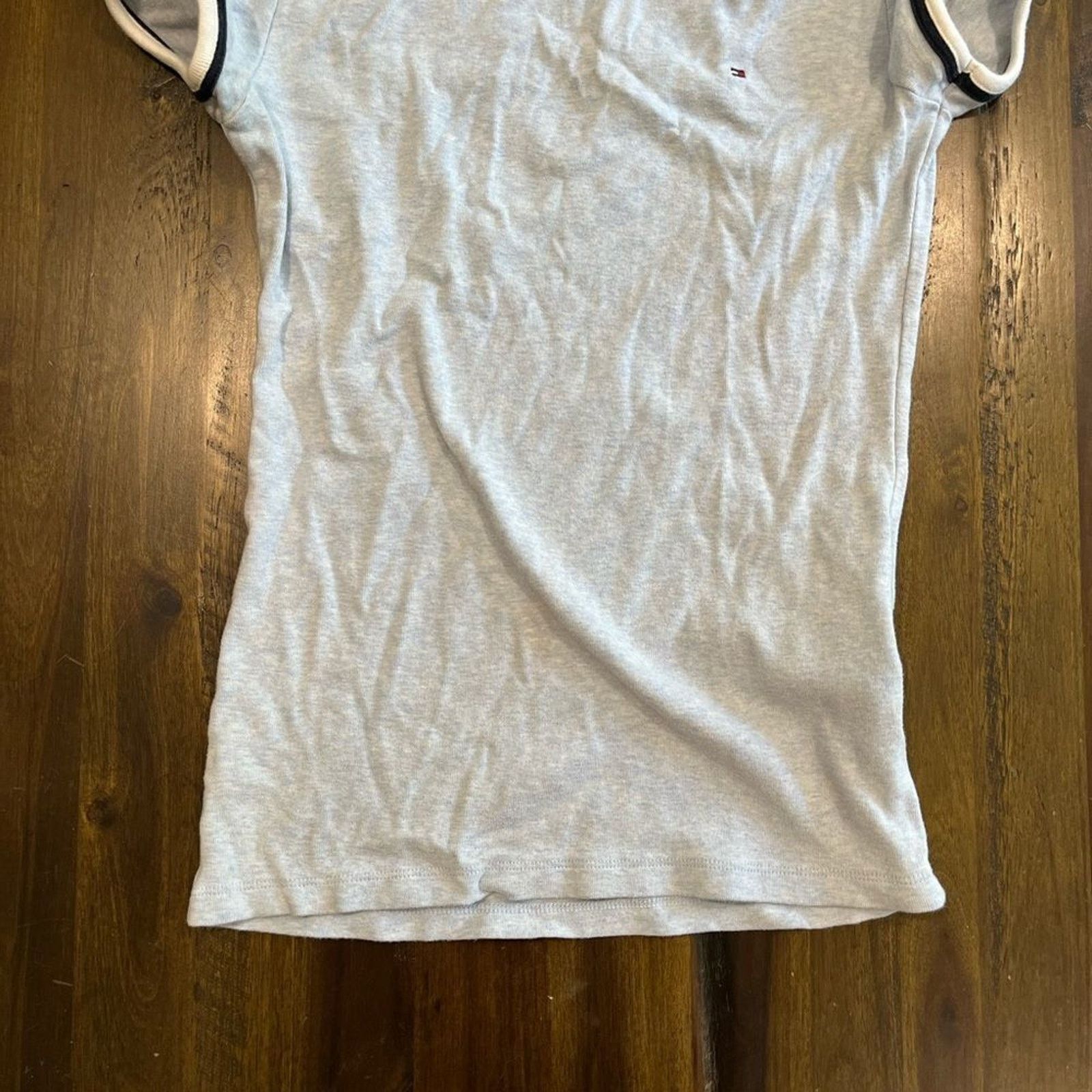 Tommy Hilfiger Tommy Hilfiger Slim FIt White Crew Neck Shirt Women's Size M Size M / US 6-8 / IT 42-44 - 2 Thumbnail