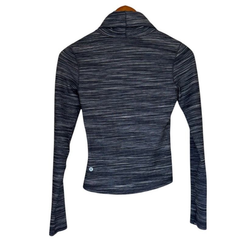 Lululemon Lululemon Melodic Movement Long Sleeve Top Women 4 Gray Size S / US 4 / IT 40 - 5 Thumbnail