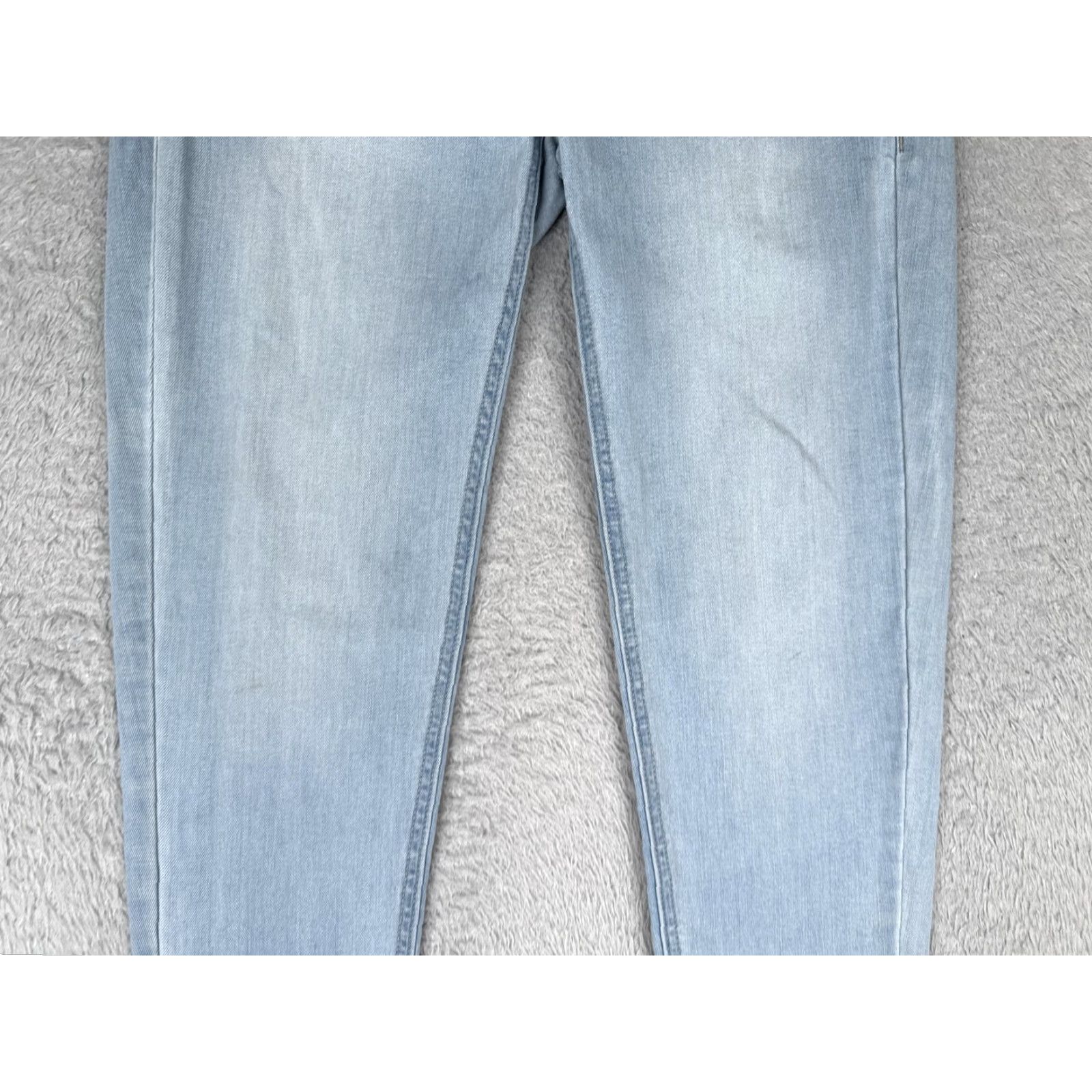 Vintage VINTAGE Enjean Jeans Womens Skinny Jeans Light Wash High Rise 7 26in Inseam Blue Denim Stretch 5-Pocket Button Zip 90s Southwestern Womens Size 28" / US 6 / IT 42 - 3 Thumbnail