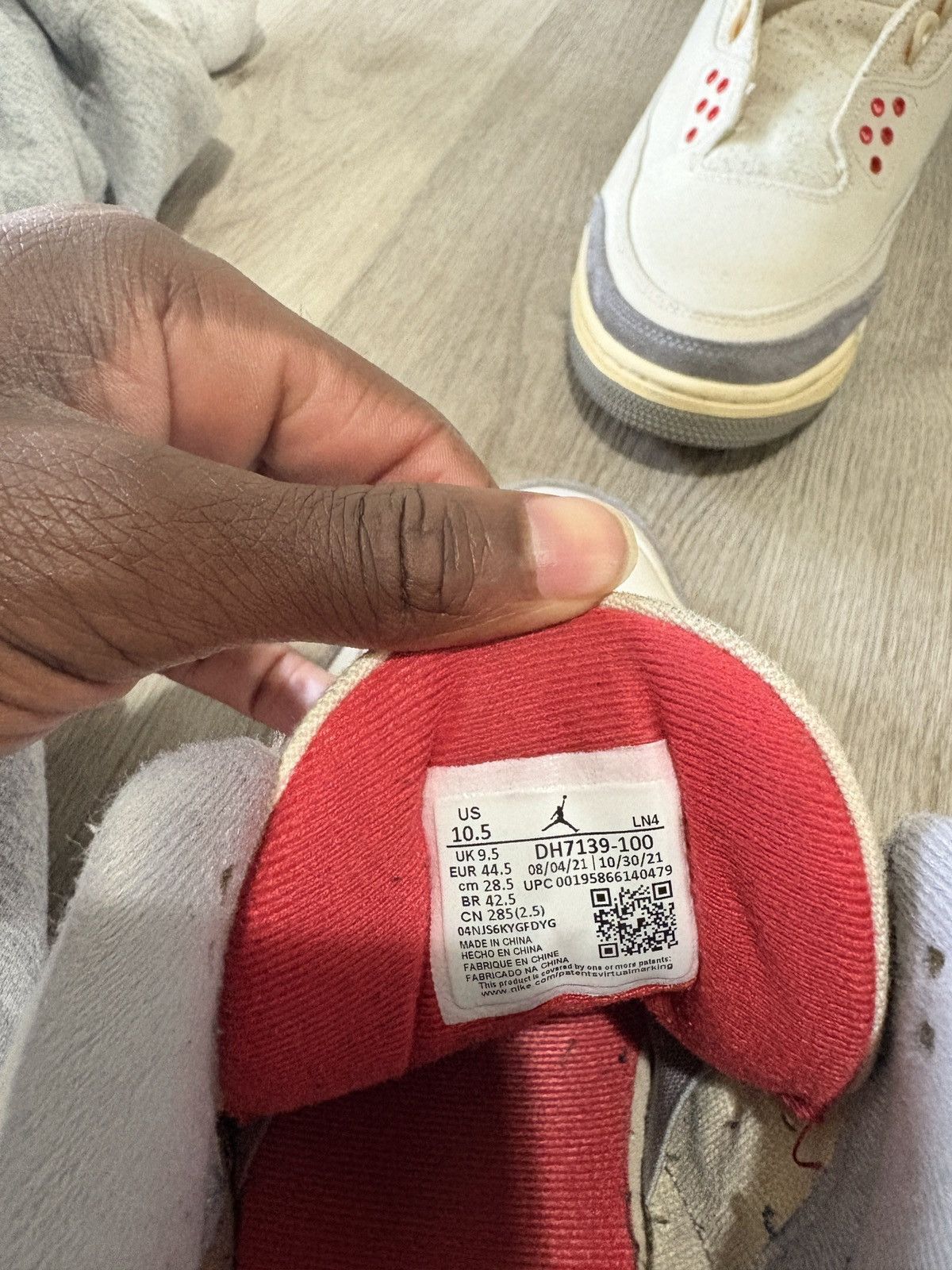 Jordan Brand Muslin 3s Size US 10.5 / EU 43-44 - 2 Thumbnail