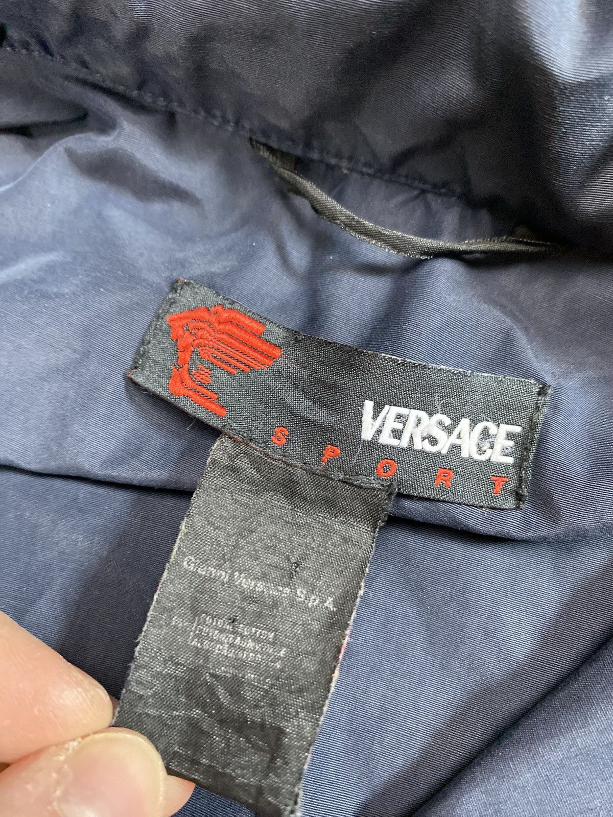 Versace Vintage versace sport windbreaker bomber jacket navy Size US L / EU 52-54 / 3 - 5 Thumbnail