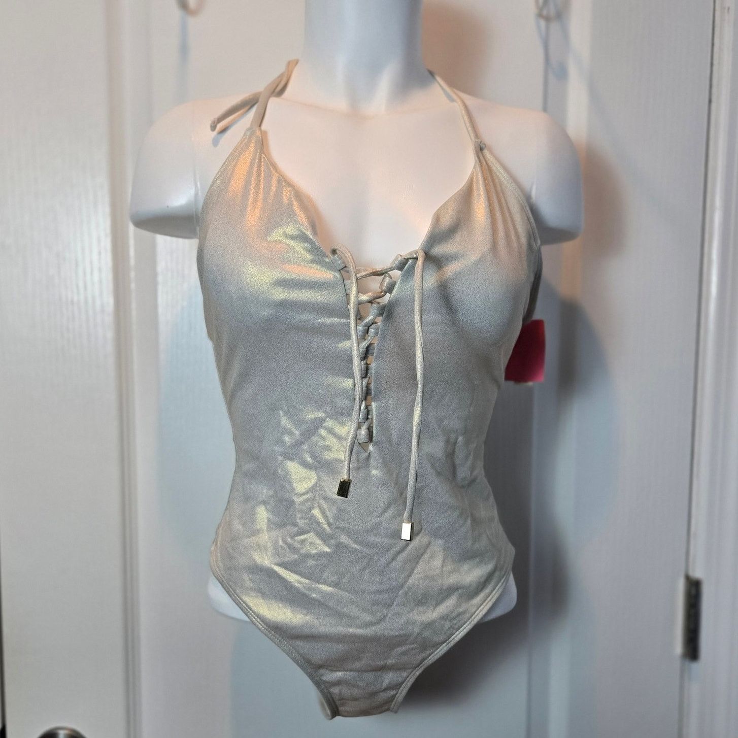 Other NWT Uncommon Sense Women One Piece Beige Shimmer Swim sz M Size ONE SIZE - 1 Thumbnail