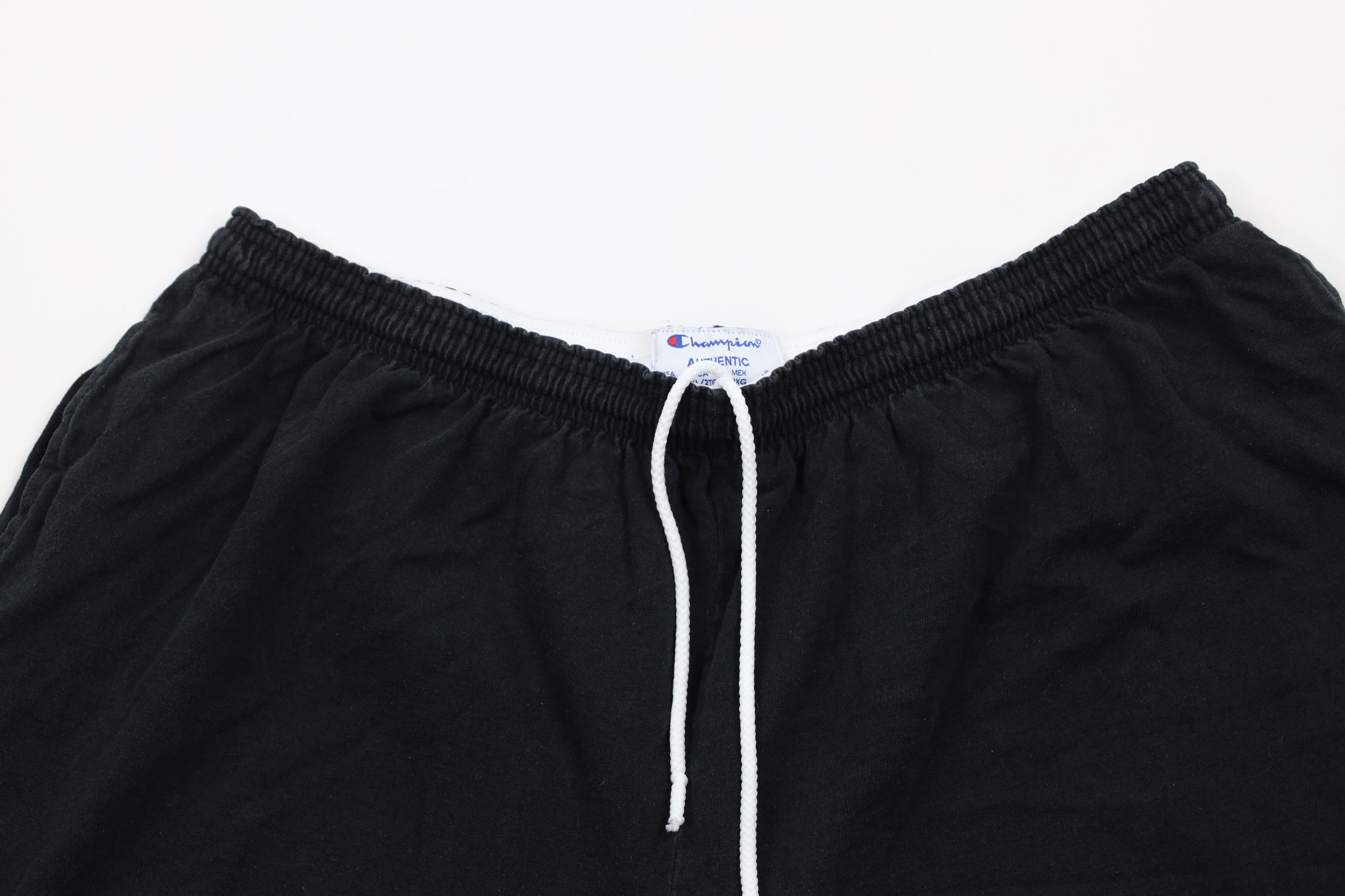 Champion × Vintage Vintage Champion Classic Logo Above Knee Shorts Black Cotton Size US 38 / EU 54 - 2 Thumbnail