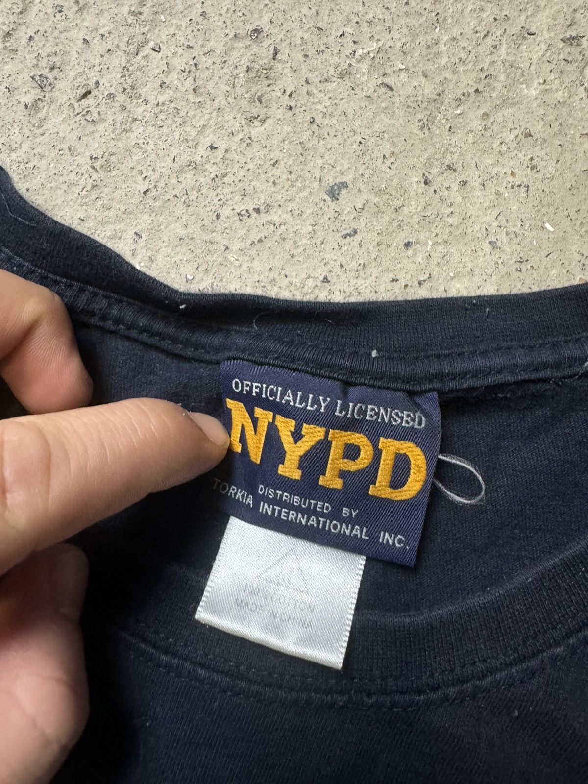 Vintage Vintage Y2K T-Shirt Police NYPD New York Big Logo Style Size US XL / EU 56 / 4 - 4 Thumbnail
