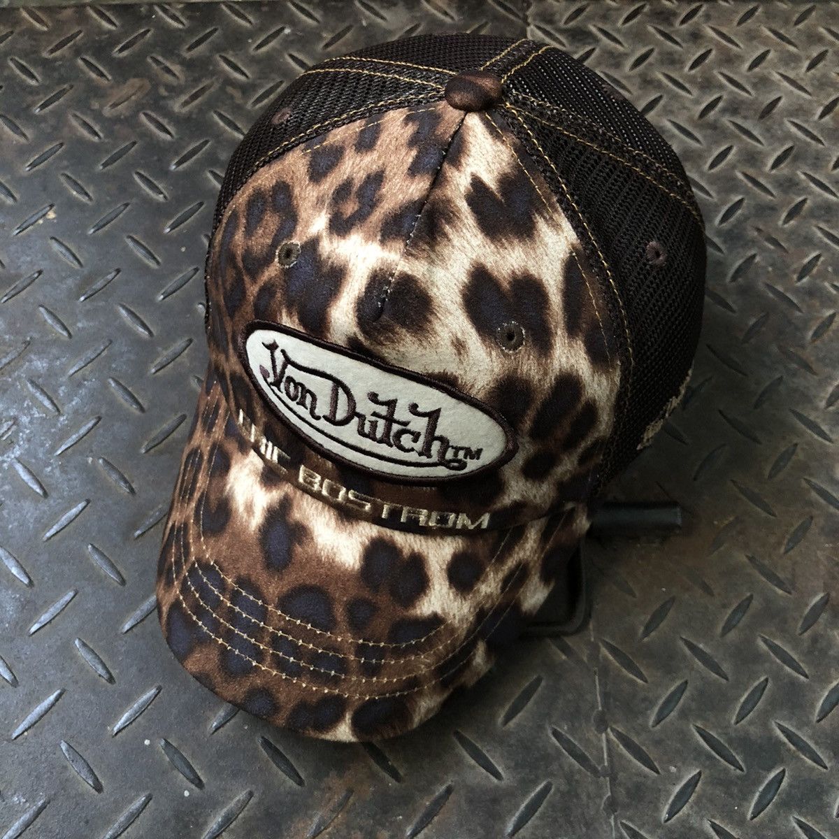 Von Dutch 🚫 SOLD 🚫 Von Dutch Eric Bostrom Leopard Suede Trucker Hat Size ONE SIZE - 5 Thumbnail