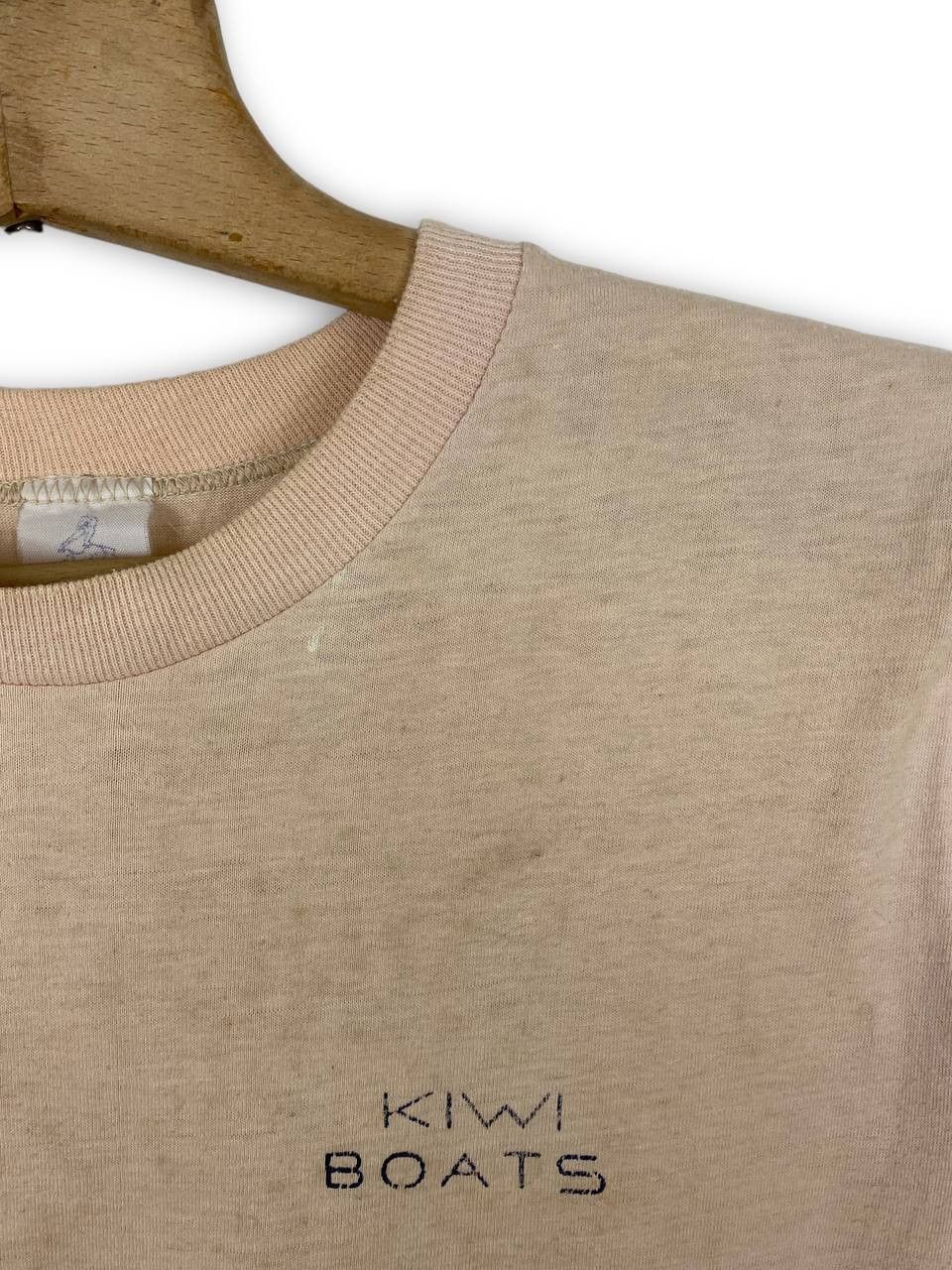 Vintage 90s Vintage KIWI BOATS Distressed Surf T-Shirt M506 Size US S / EU 44-46 / 1 - 8 Thumbnail