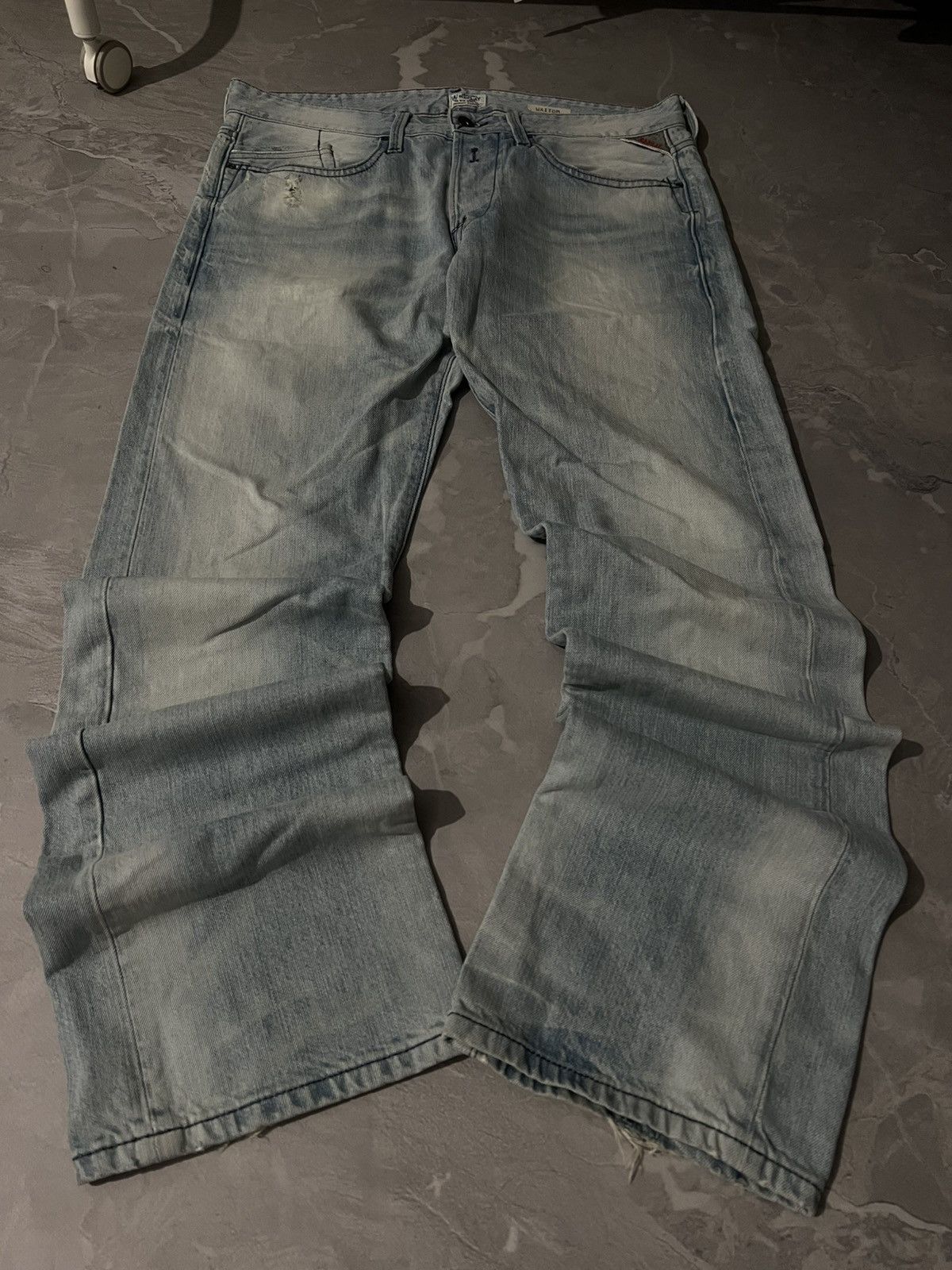 Japanese Brand Underground Light Blue Faded Jean / Slim Sexy Fit Retro Size US 34 / EU 50 - 1 Thumbnail