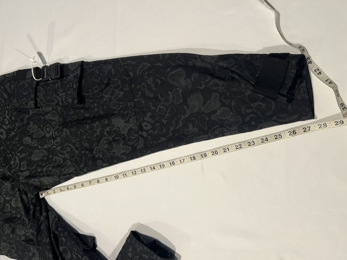 Dior Dior KAWS Kim Jones Alyx men’s tech pants. 52/36. $1850 Size US 36 / EU 52 - 7 Thumbnail