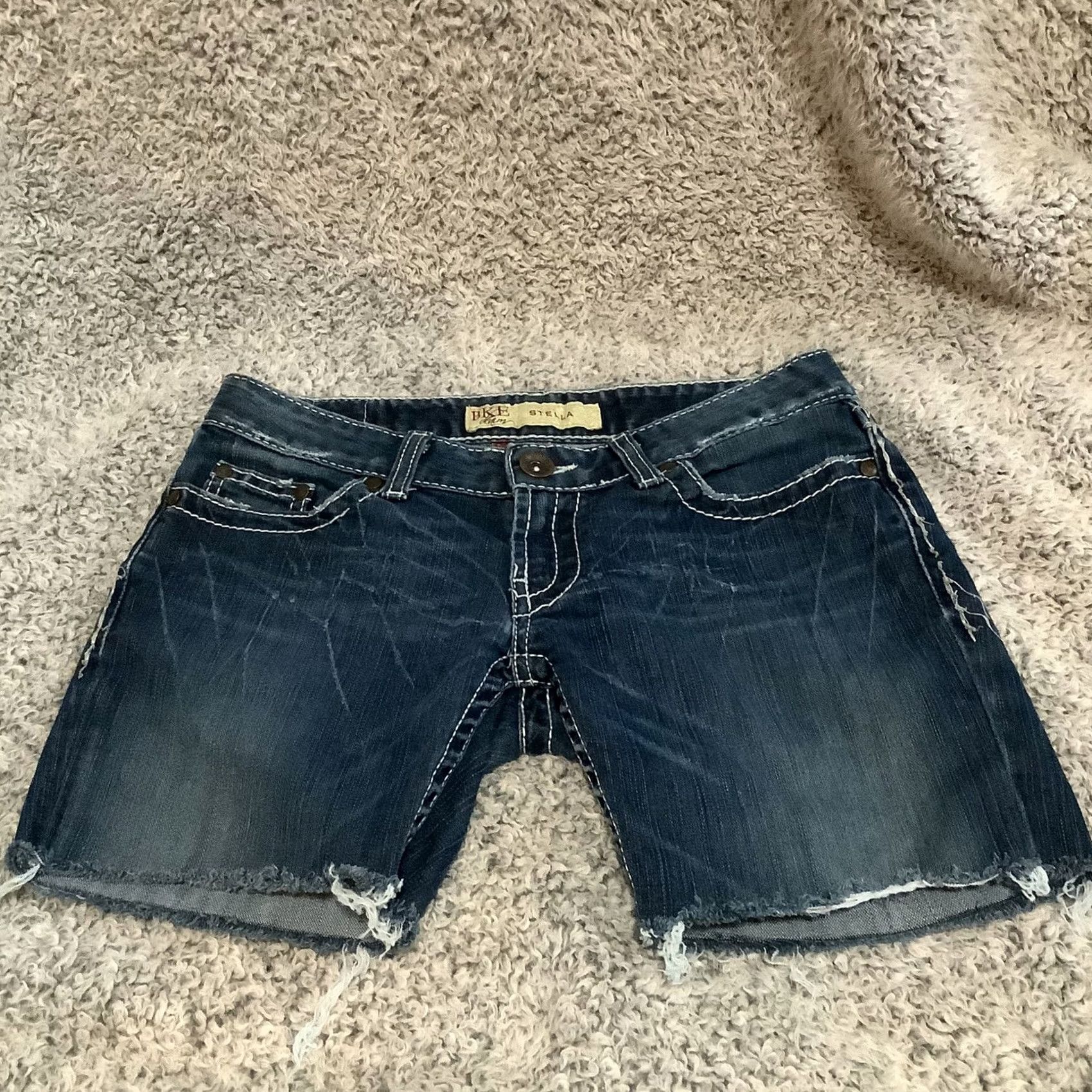 Vintage BKE Buckle Stella Jean Shorts Women 28 Blue Distressed Thick Stitch Stretch Denim Short Stella Size 28" / US 6 / IT 42 - 2 Thumbnail